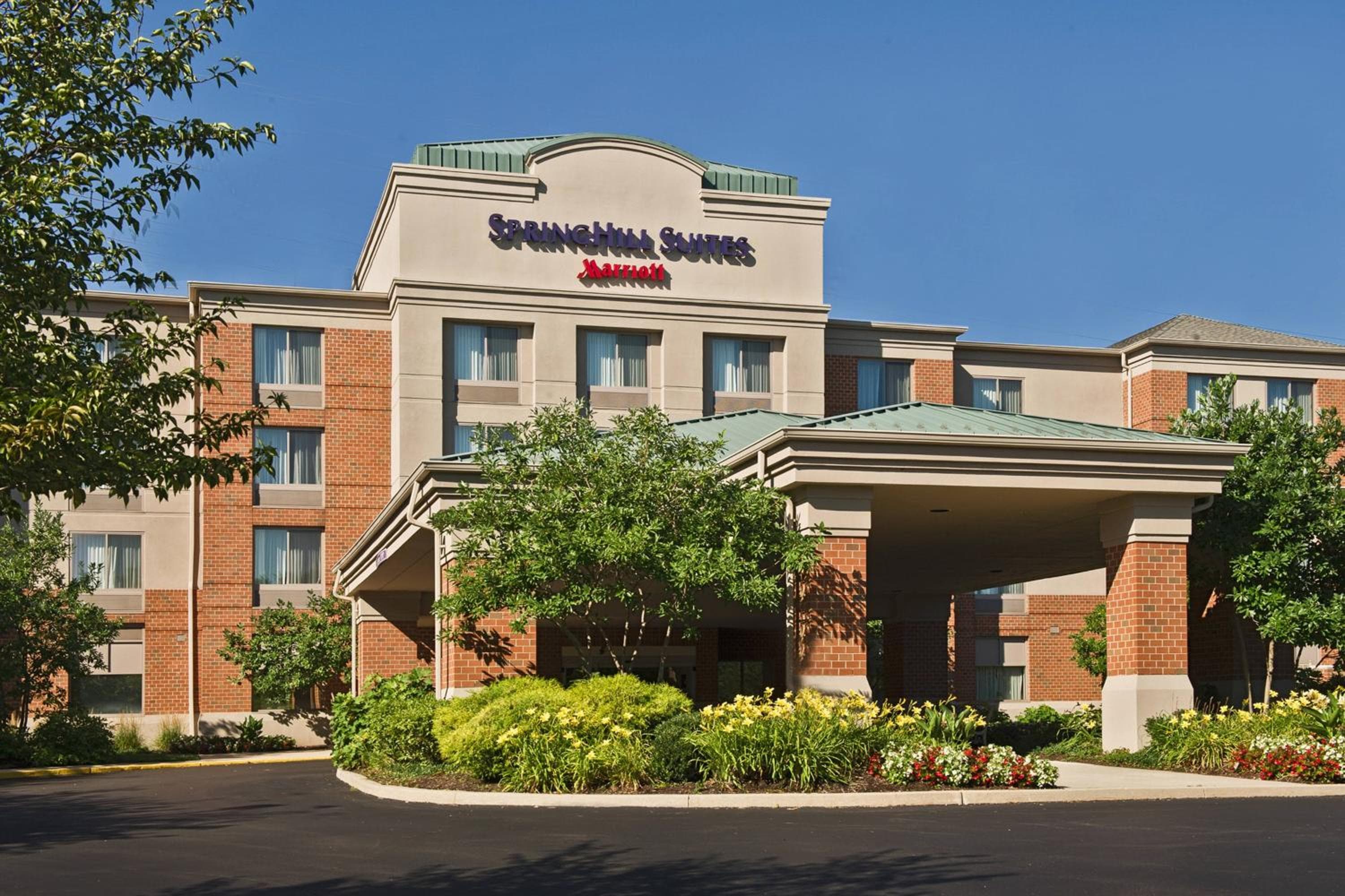 Willow Grove Inn by IHG