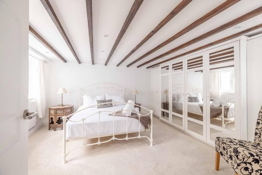 Prime Location, Walk To Windsor Castle & Shops