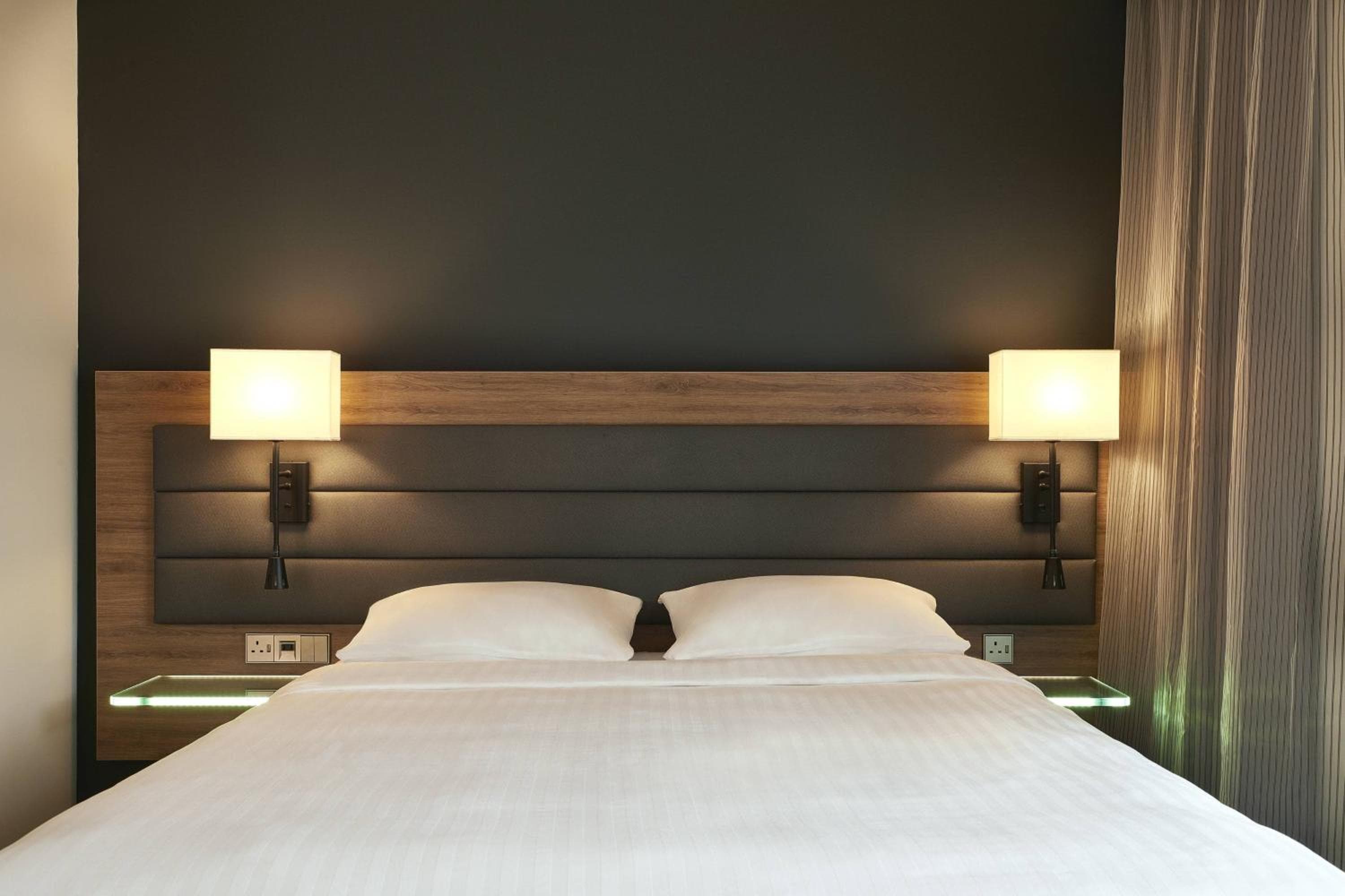 Moxy York 2