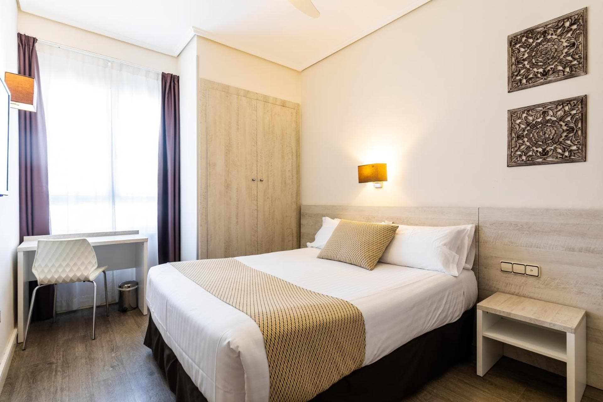 Sweet Hotel Continental