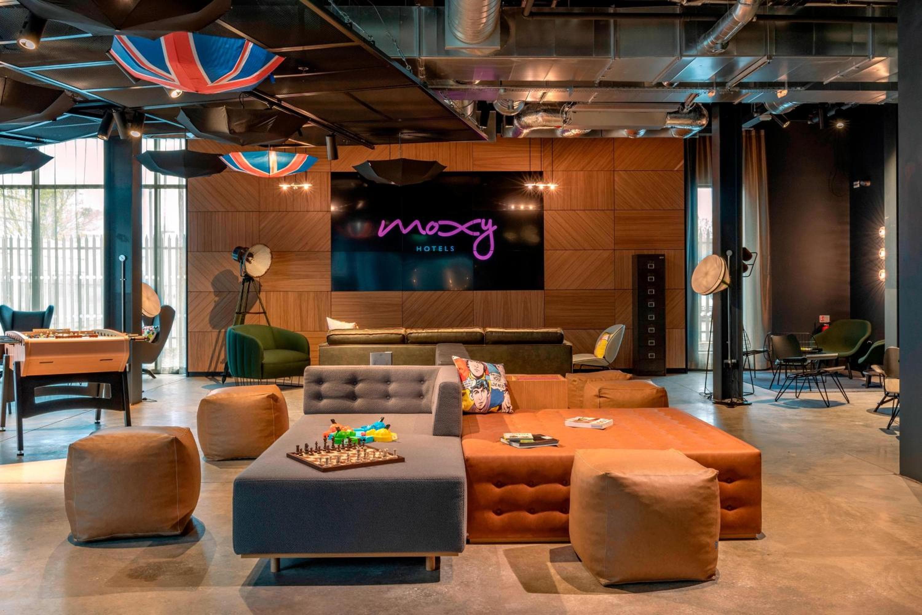 Moxy London Heathrow Airport 2