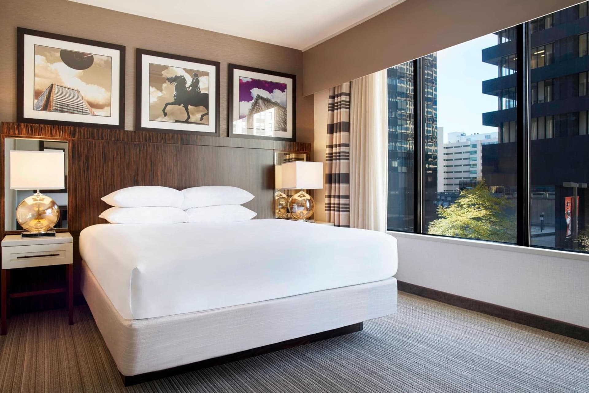 Sonesta Hotel Baltimore Inner Harbor 4