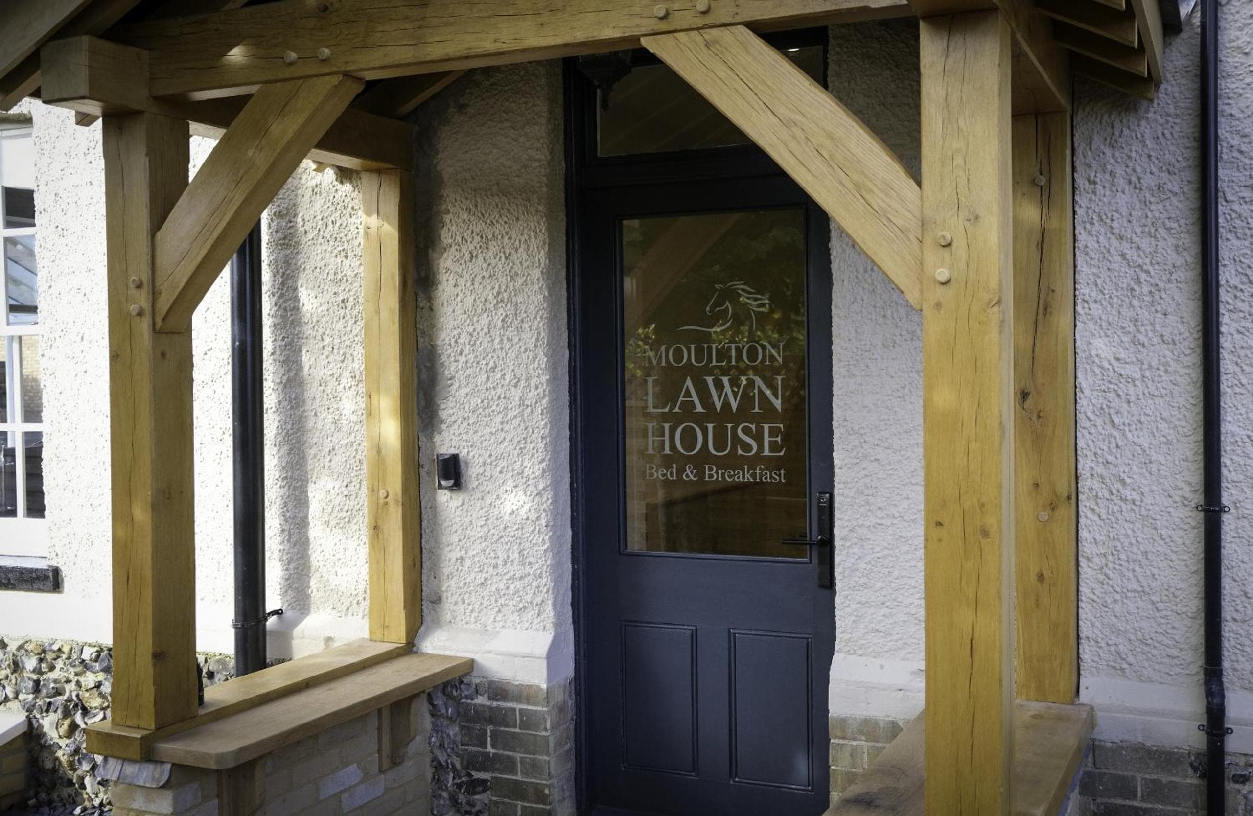 Moulton Lawn House B&B