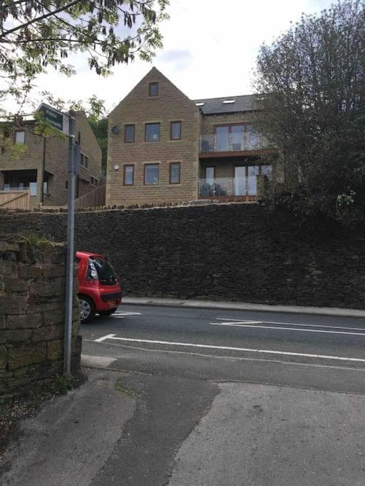 Malkin Wood Studio - 15 min walk to Holmfirth centre