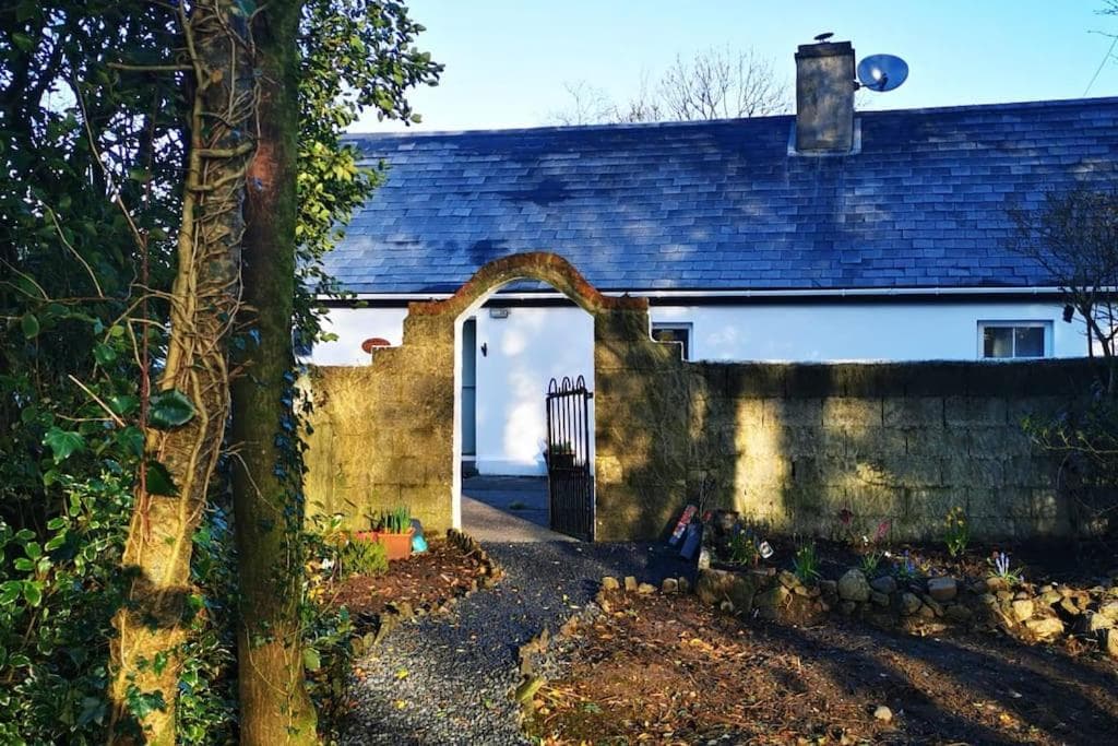 Traditional cottage near the Wild Atlantic Way