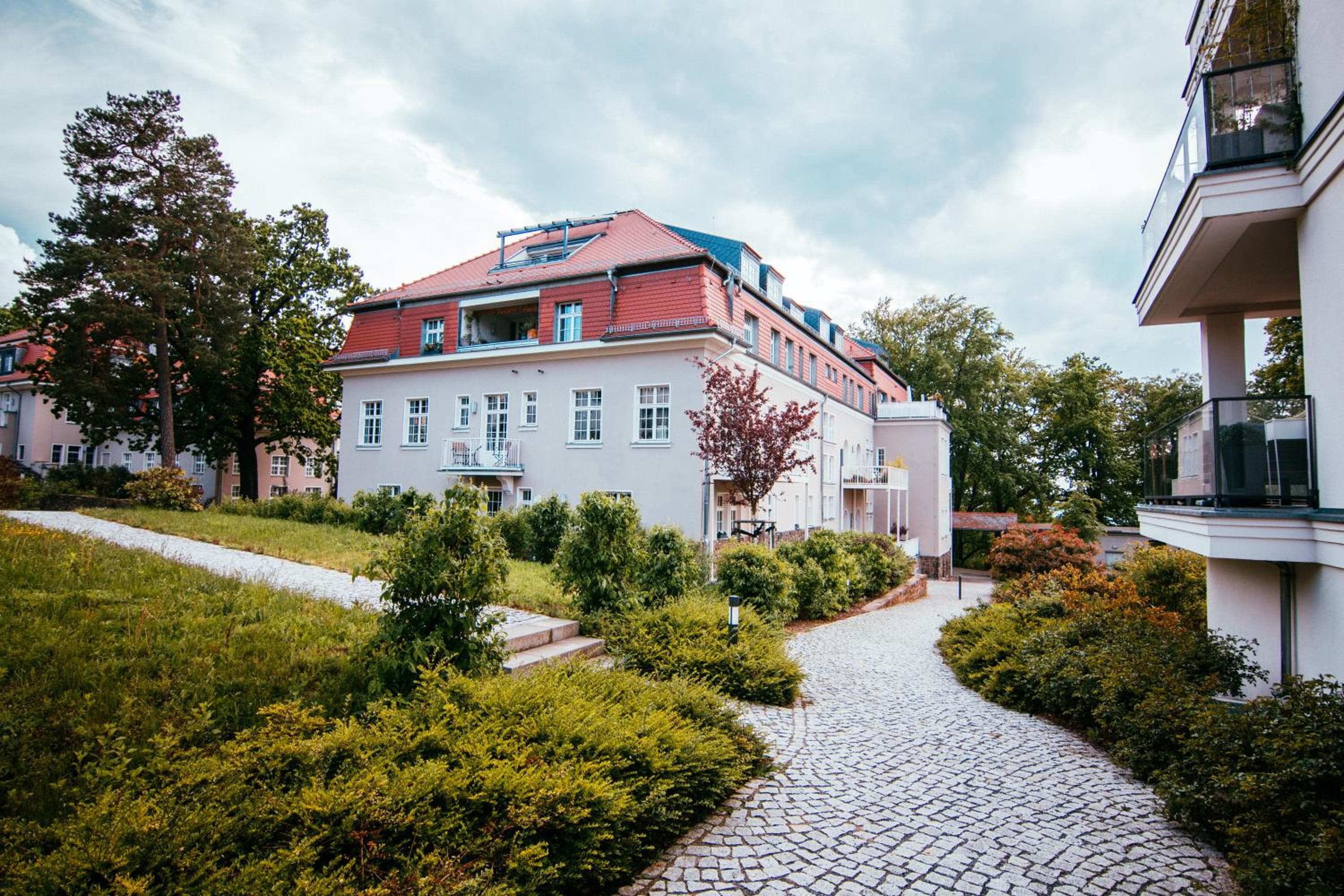Oasis Appart - Wohnen im Königspark - Elbhang Dresden - große Terrasse - Netflix - TG