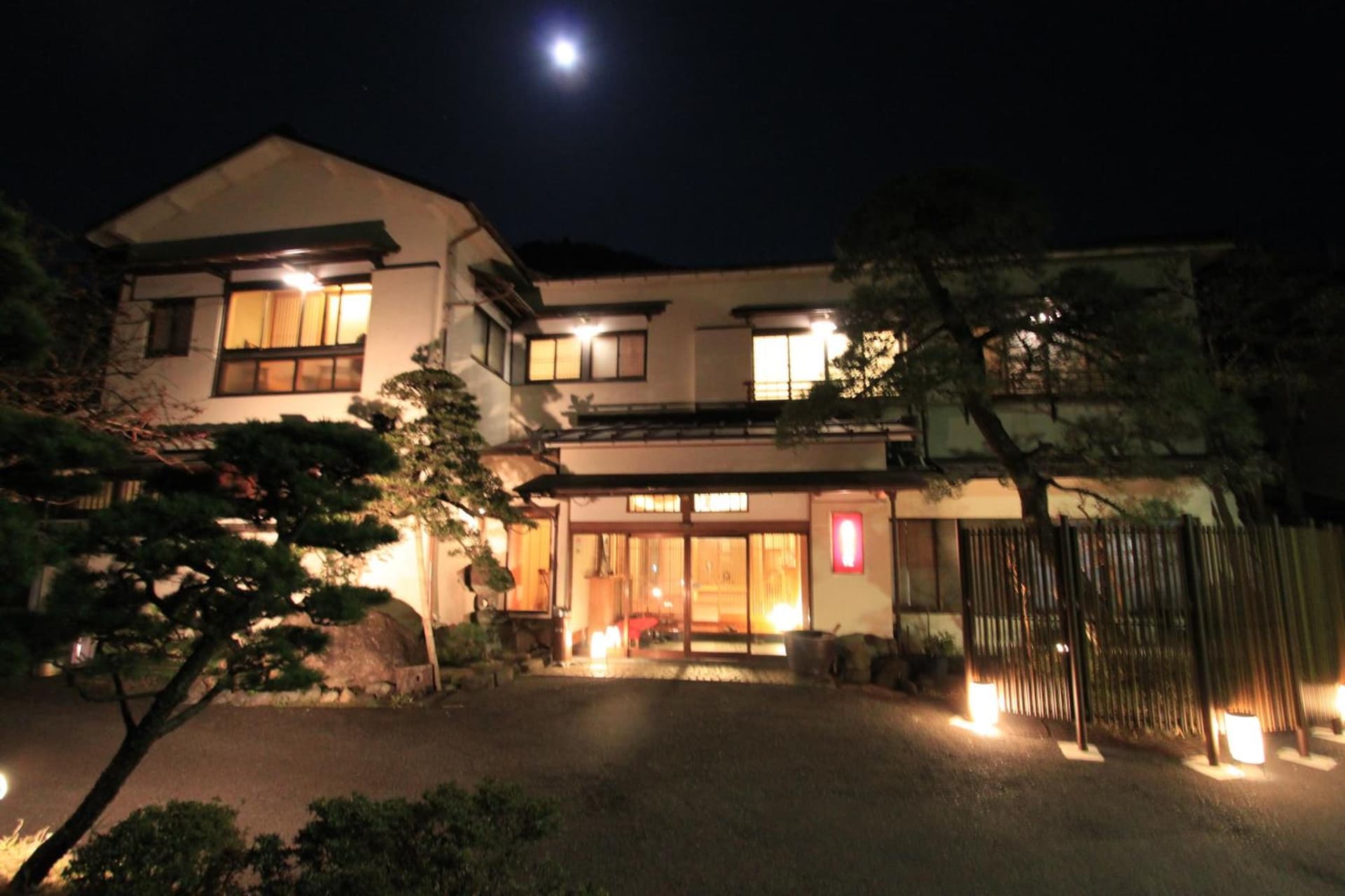 温泉旅館 湯さか荘