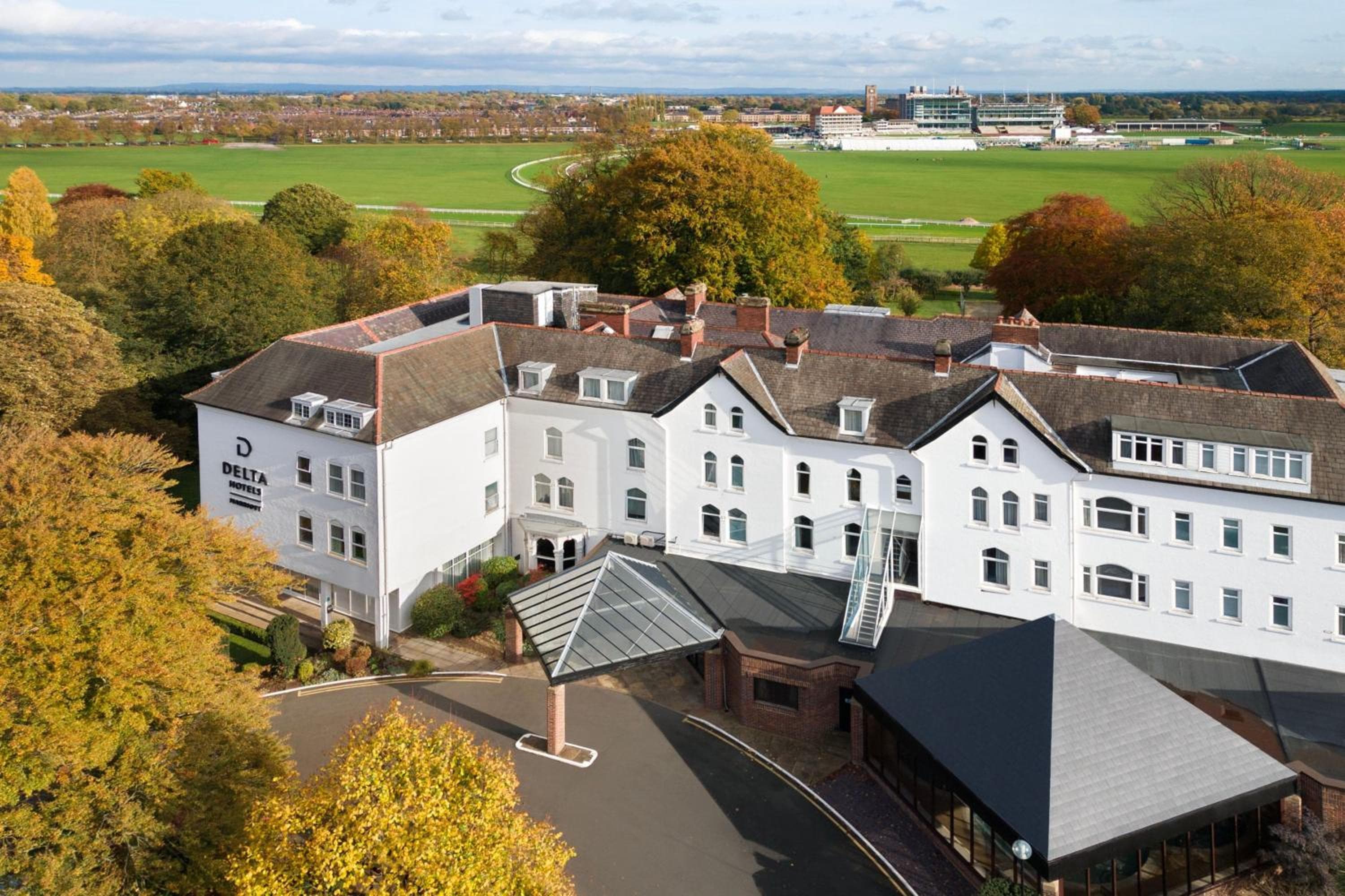 Delta Hotels by Marriott York 3