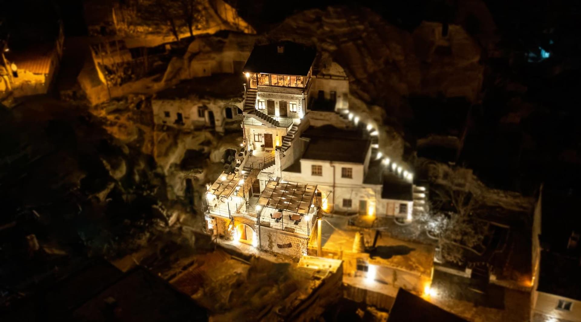 Bayar Cave Suites Special Class