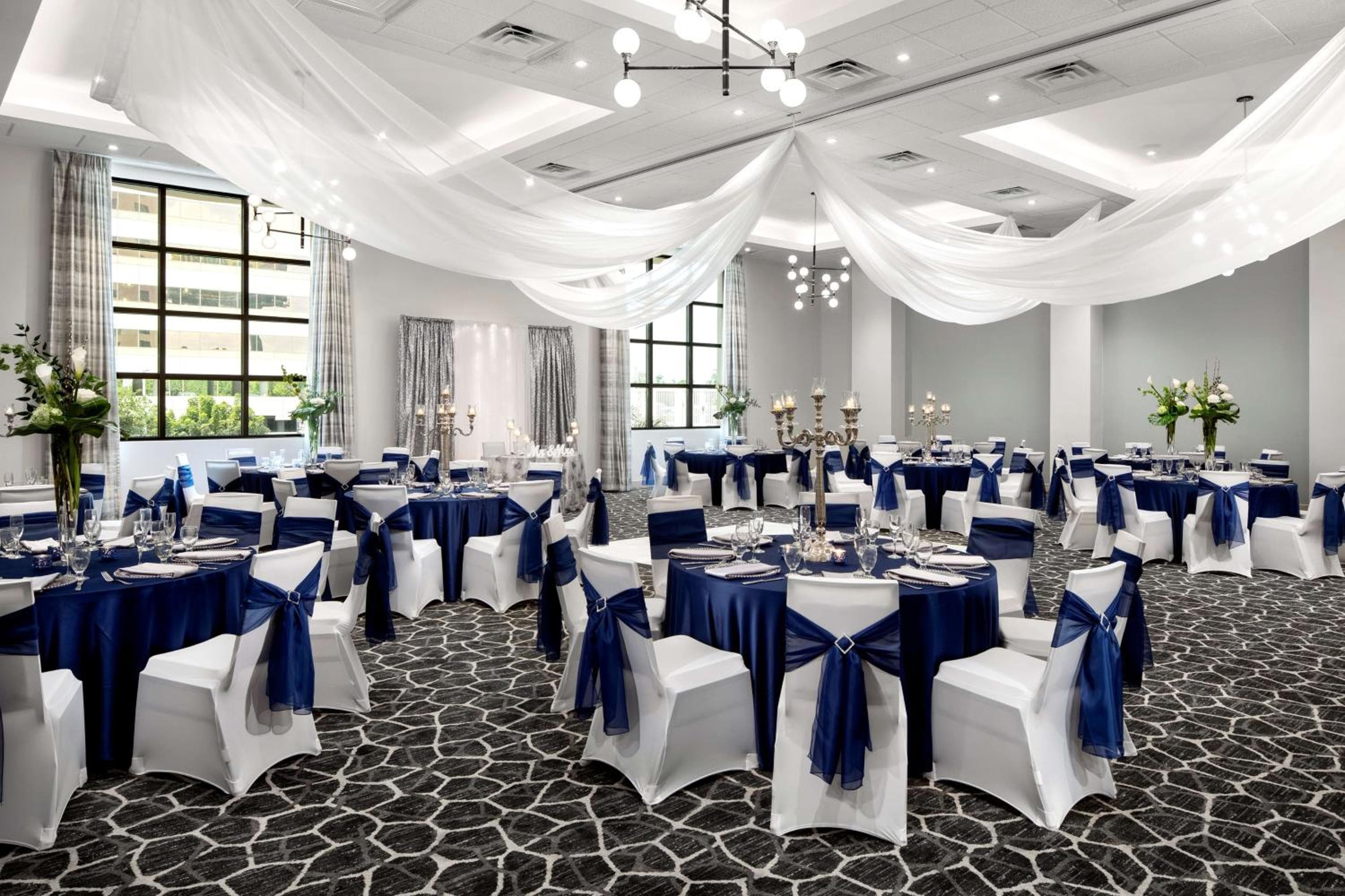 Embassy Suites by Hilton Tampa Airport Westshore