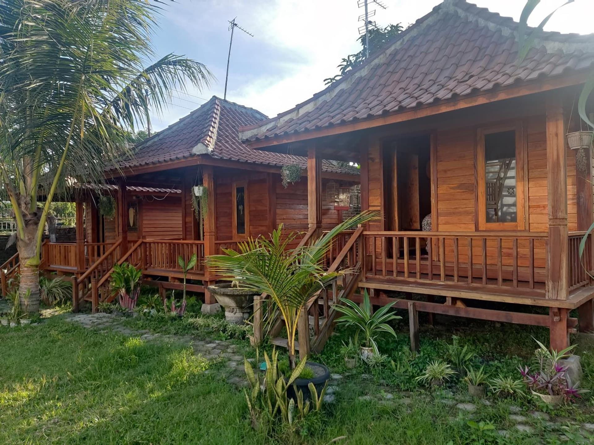 Pondok Elen Mandalika