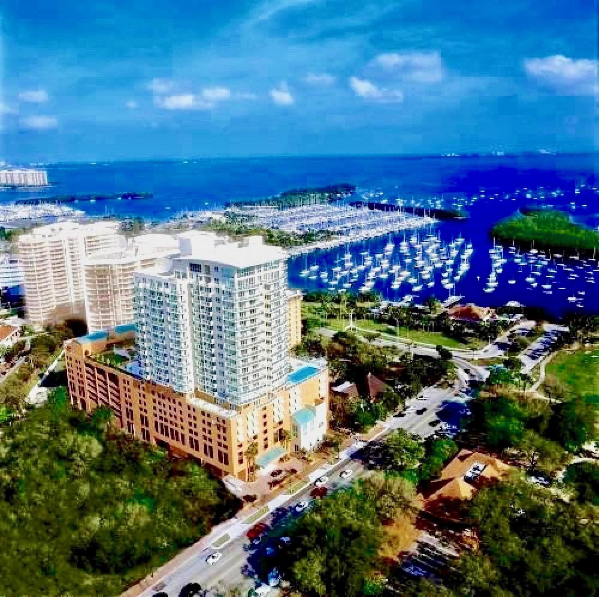 Balcony Ocean Views - Pool, Gym, Wi-Fi & Parking