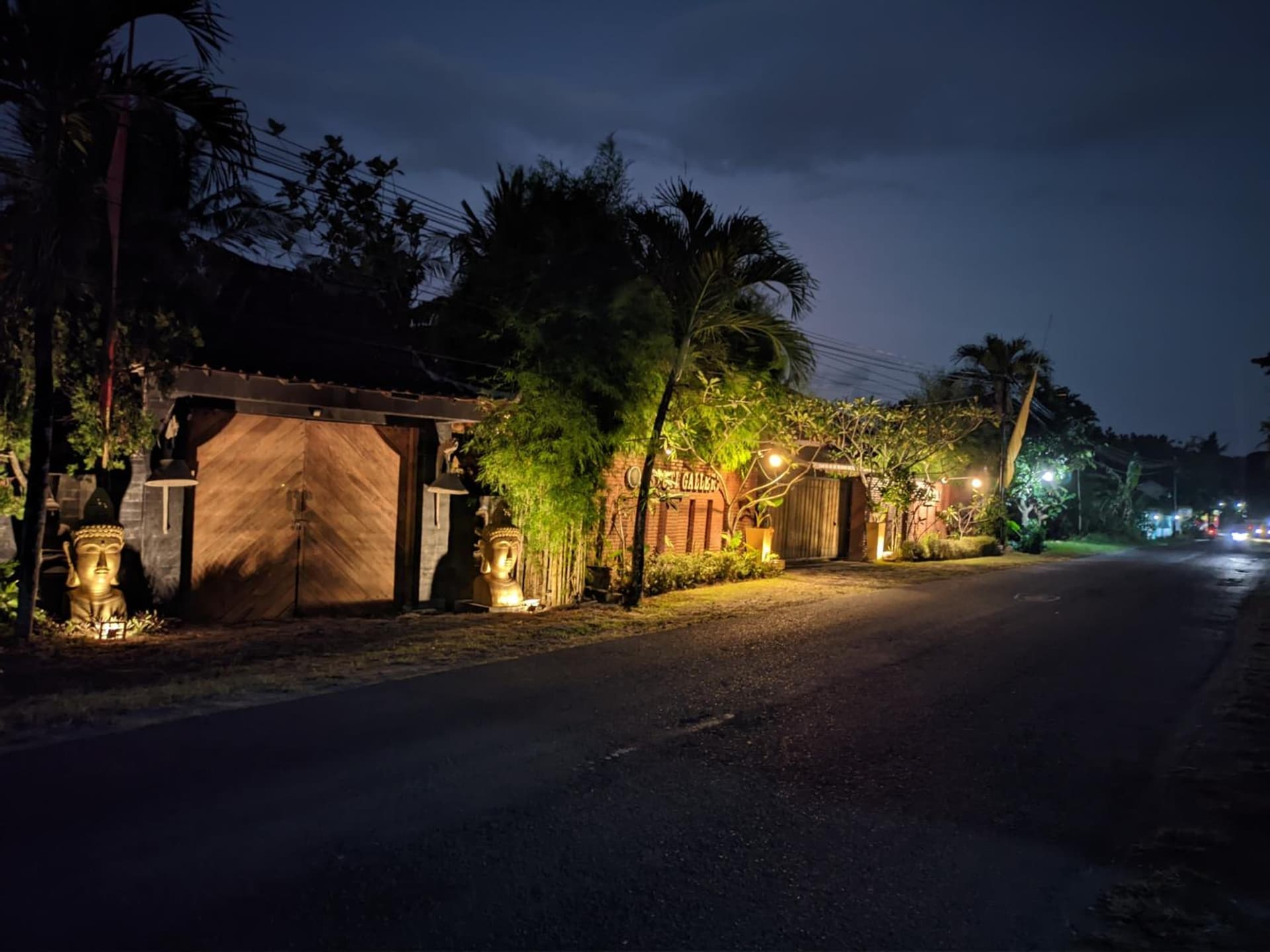 Astuti Gallery Homestay