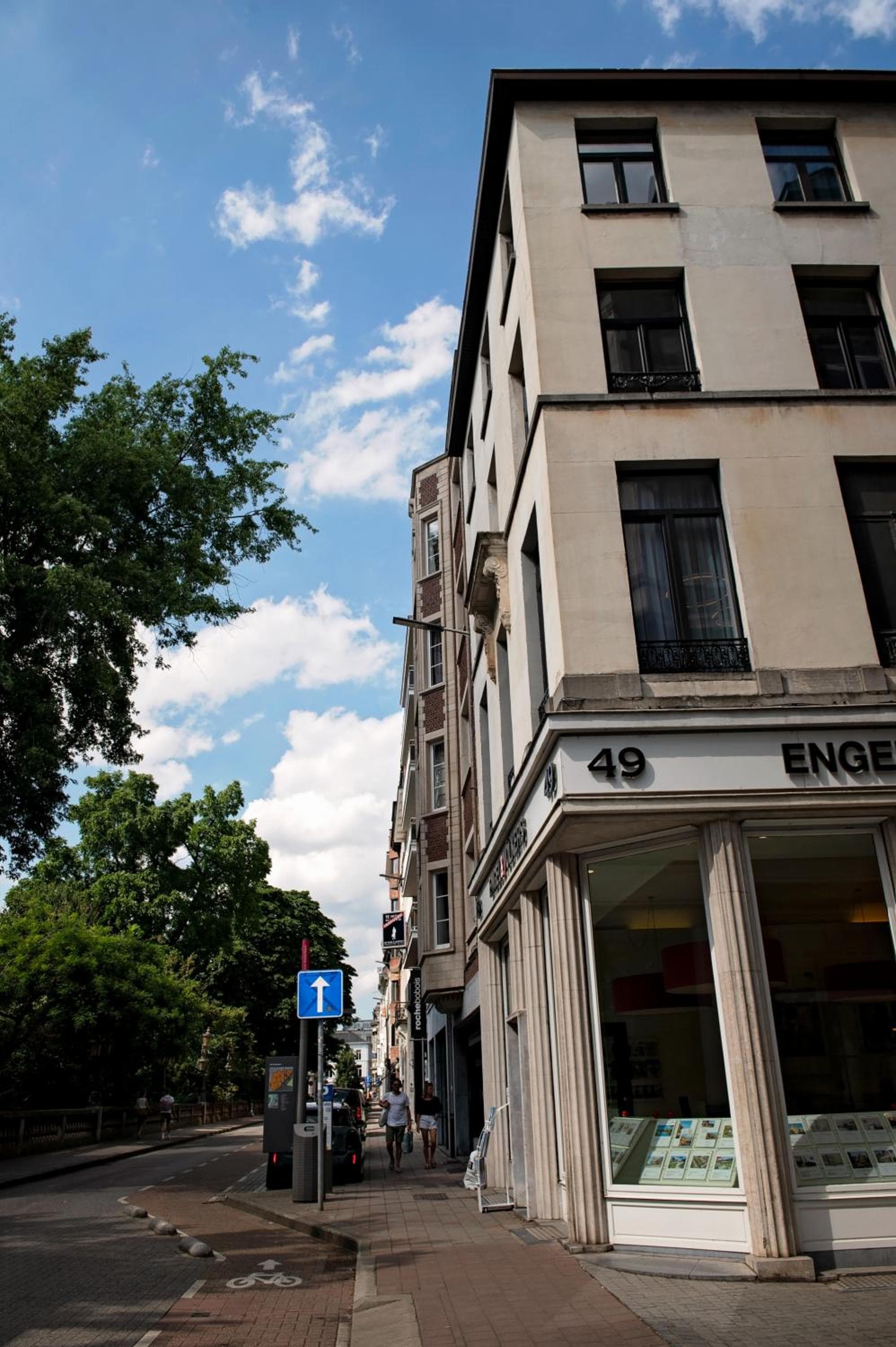 Botanique Suites AirBnB, Antwerp
