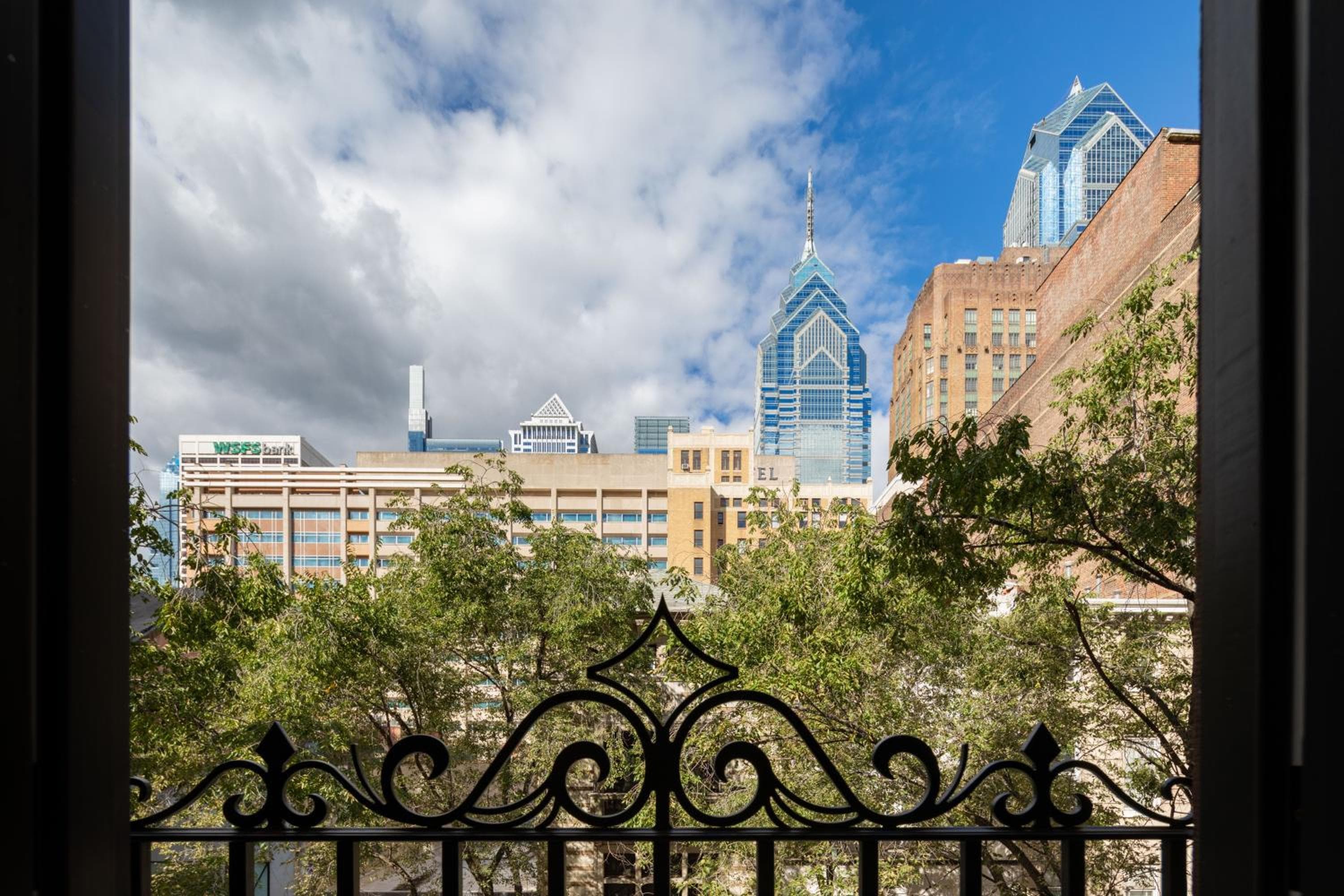 Sosuite at French Quarters - Rittenhouse Square