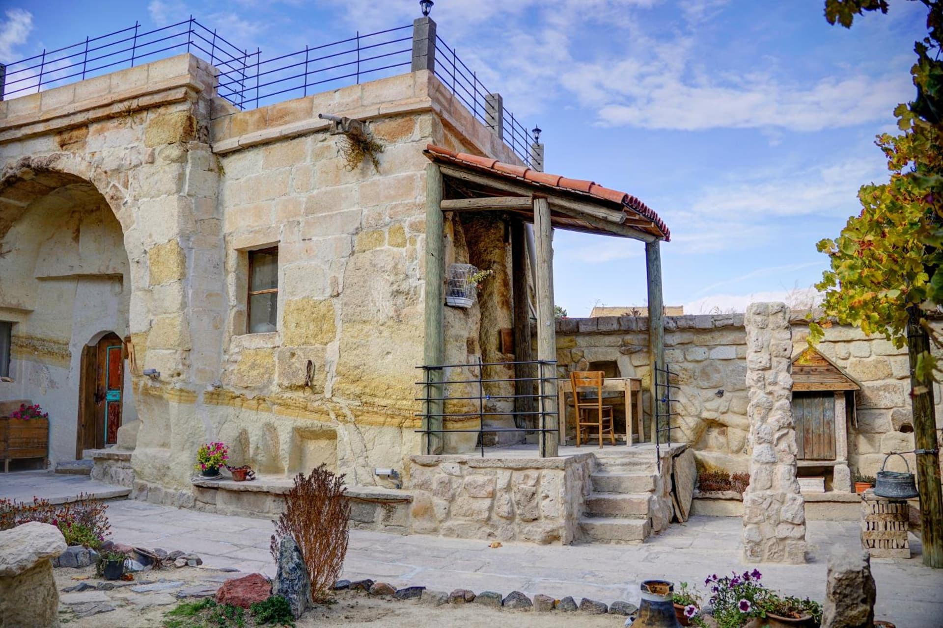 Gibos Cave Hotel