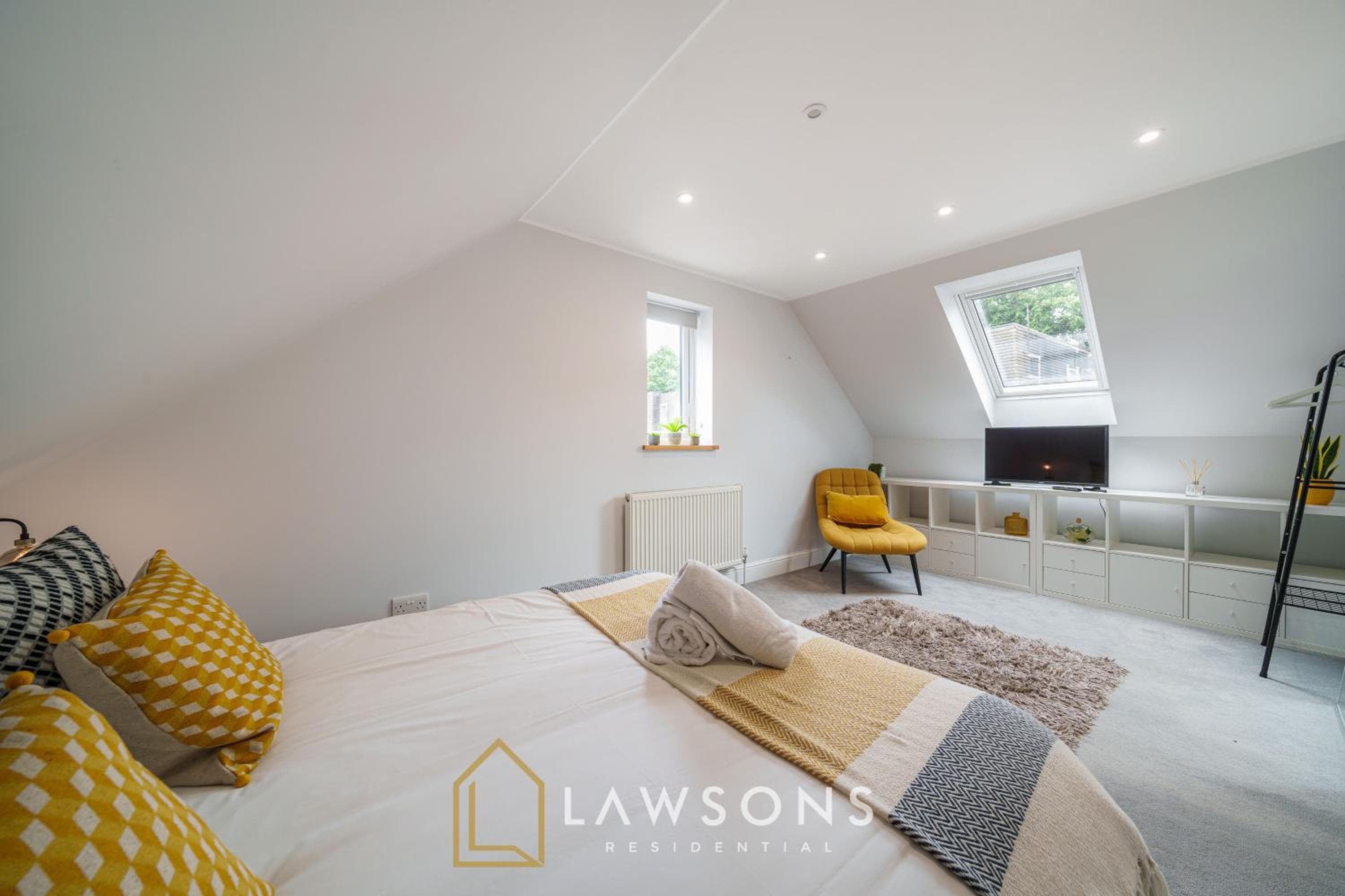 Windsor 1BR Gem with Free Parking