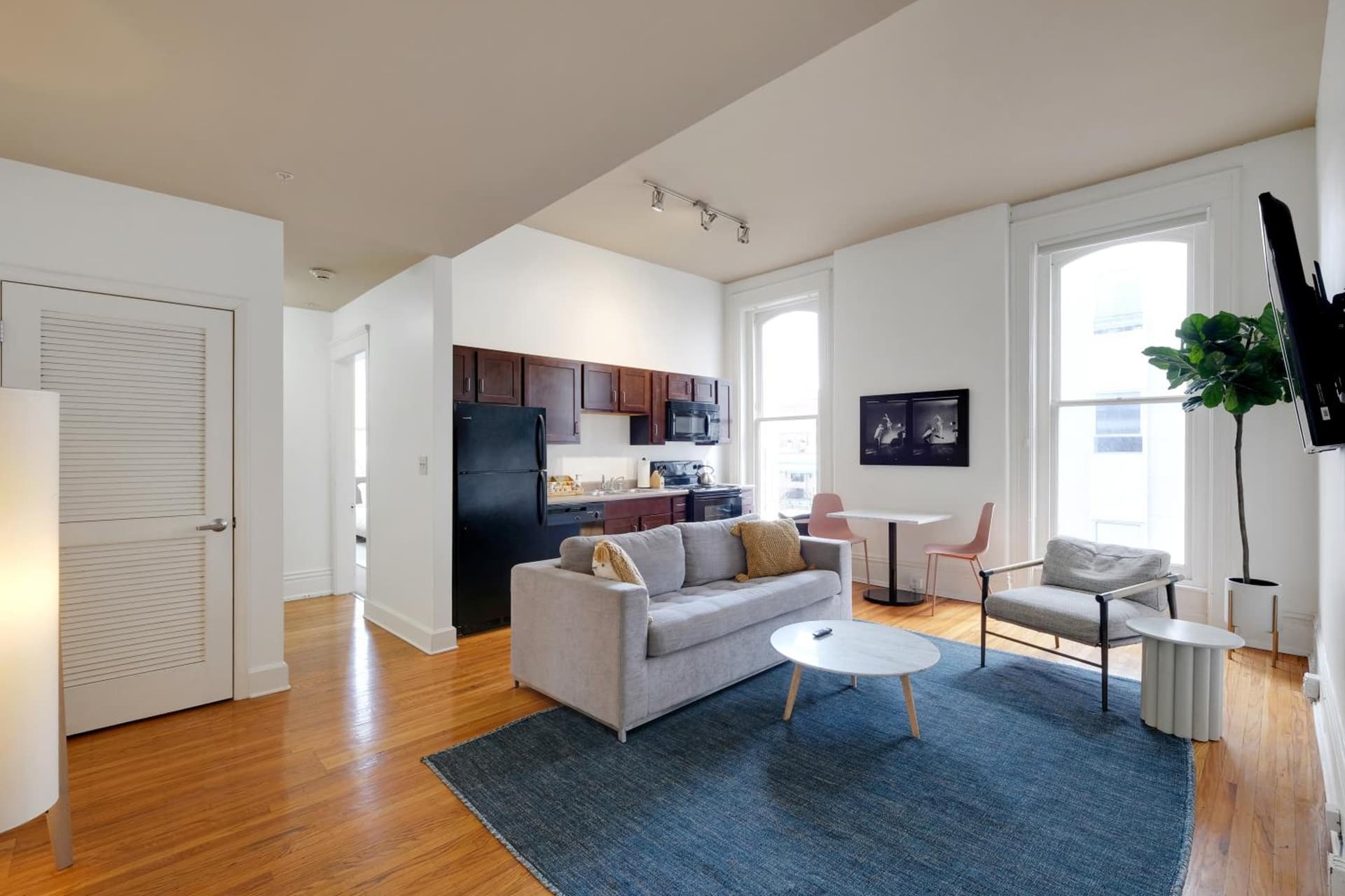 Historic Charm, Walkable Entertainment 4