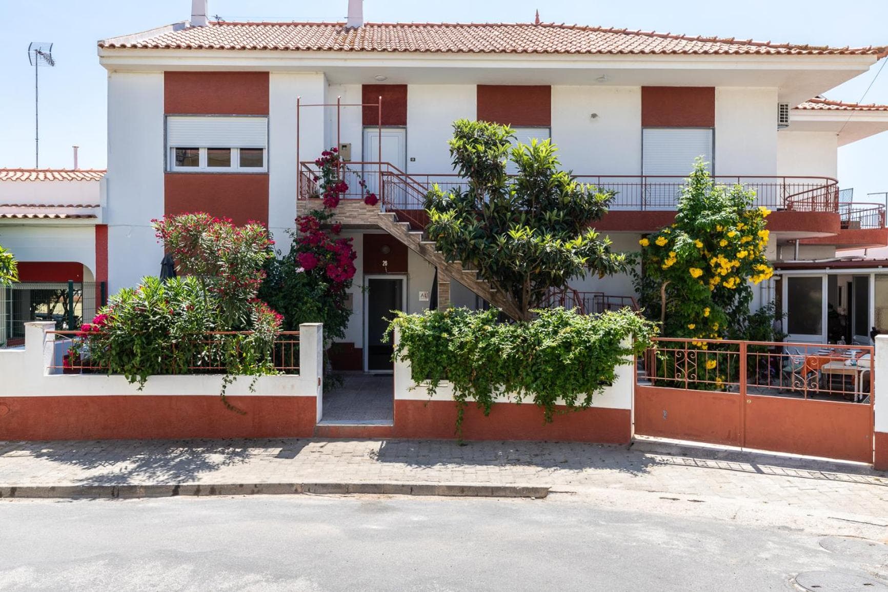 Porta Nova Guesthouse by R-Tex