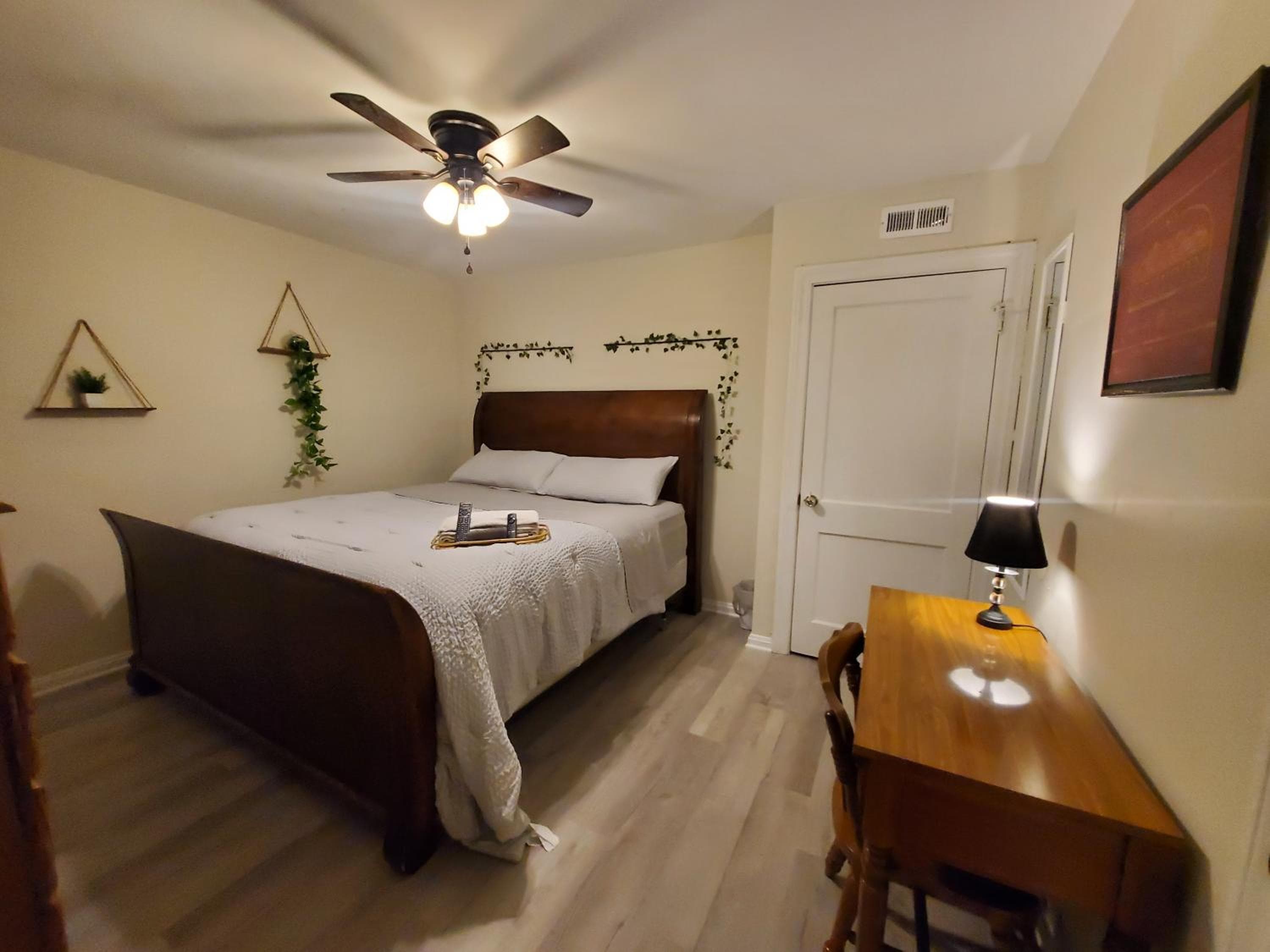 Room Near Downtown UofL,Airport&ExpoCenter