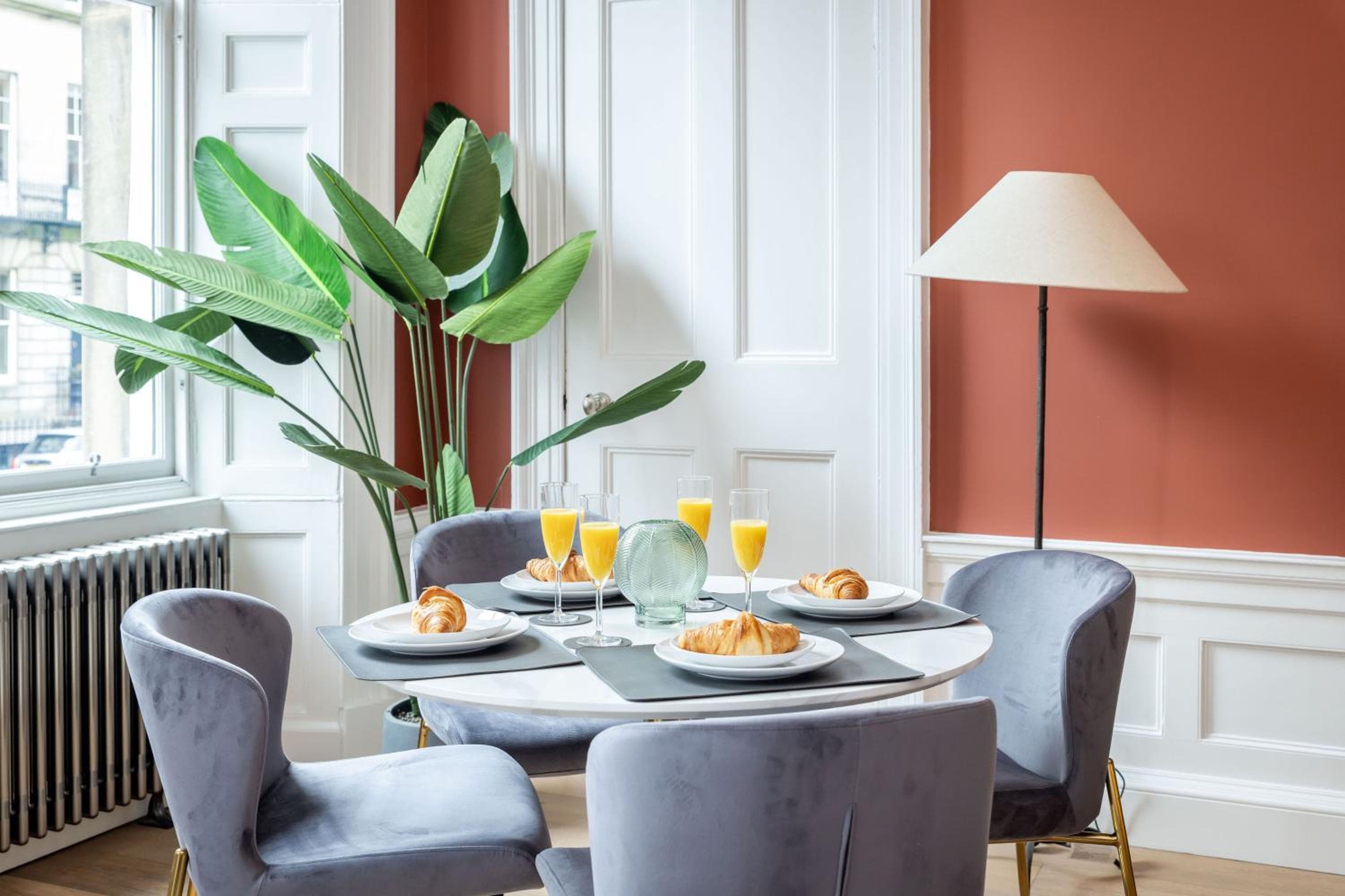 Dragon Suites Luxury Serviced Apartments at Walker Street