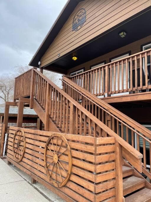 ParkWay Yellowstone Guest House Apartment #3