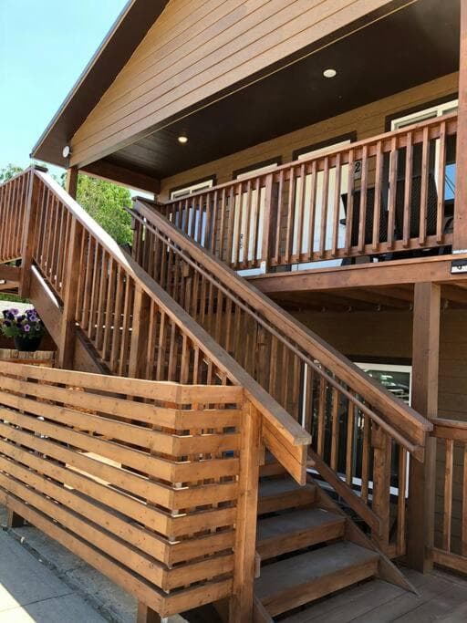 ParkWay Yellowstone Guest House Room #2