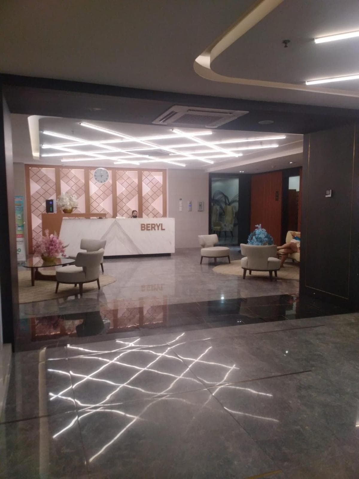 Puri Mansion Apartment Studio Type