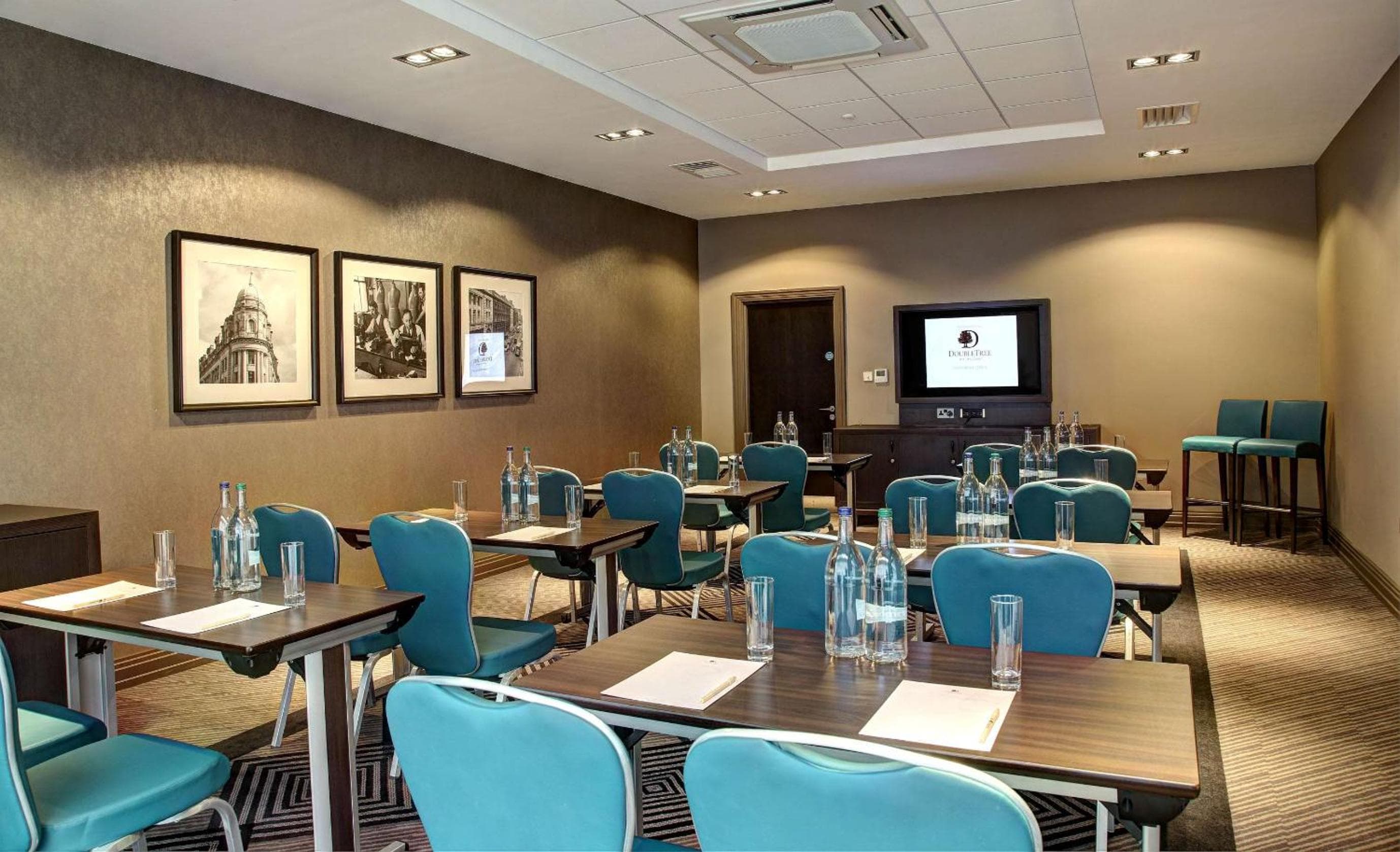 Doubletree by Hilton Edinburgh City Centre 2