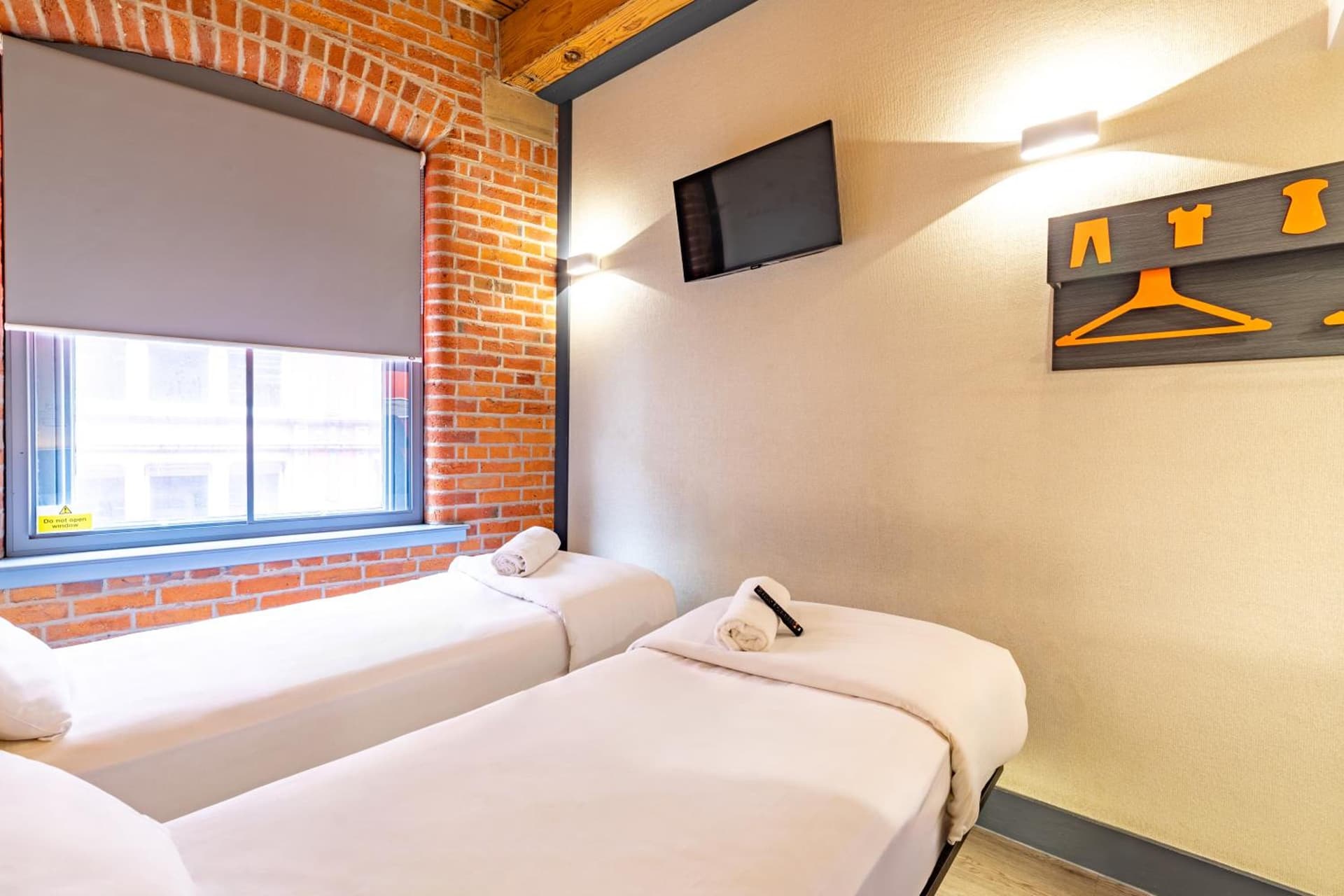 easyHotel Manchester 4