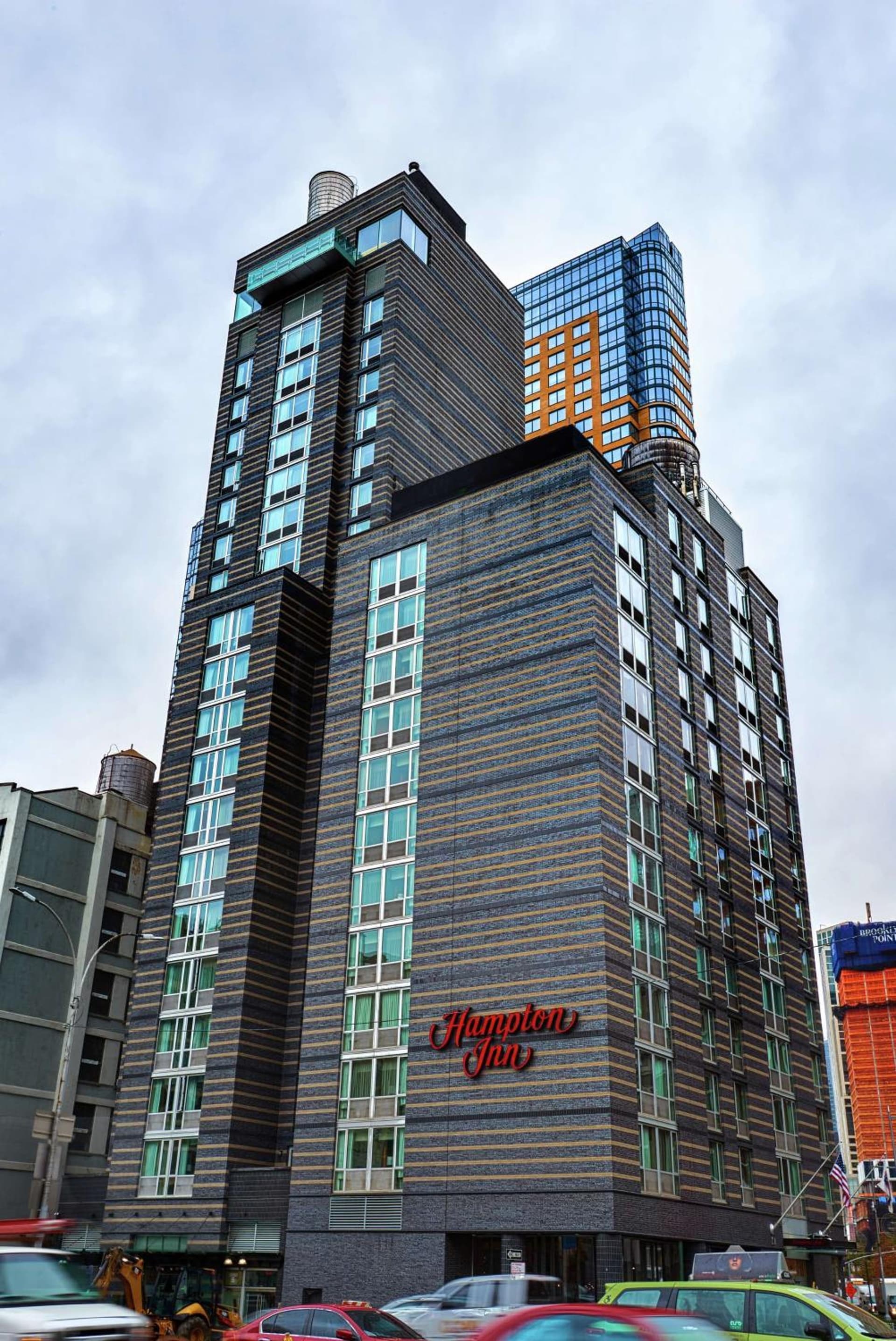 Hampton Inn Brooklyn Downtown 3