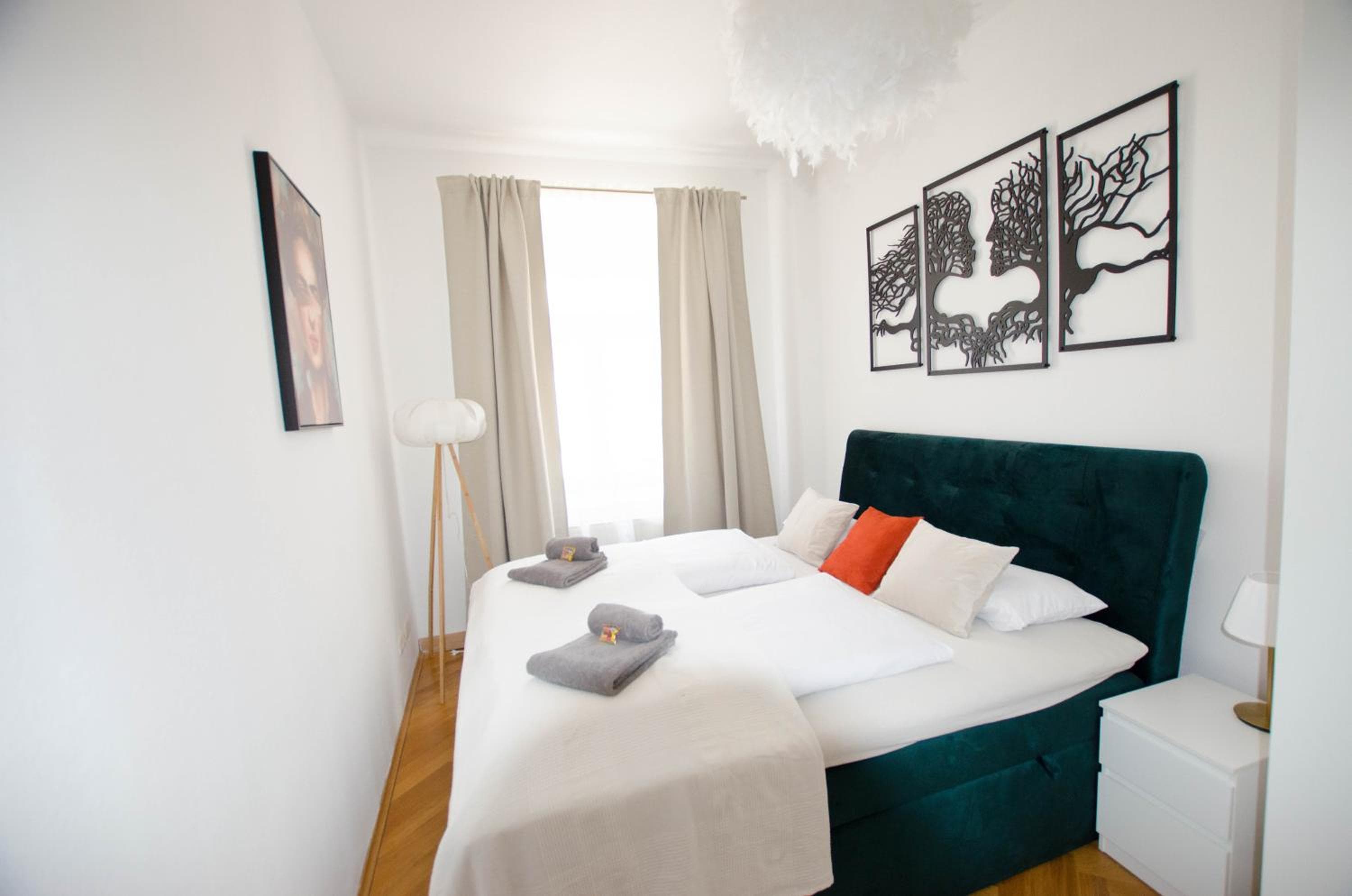 CASARINA - Stilvoller Altbau in zentraler Lage