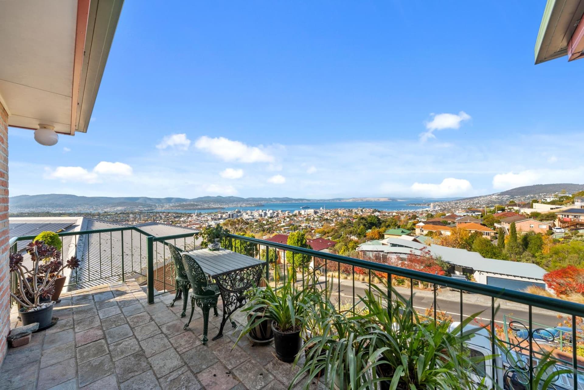 Hobart Vista