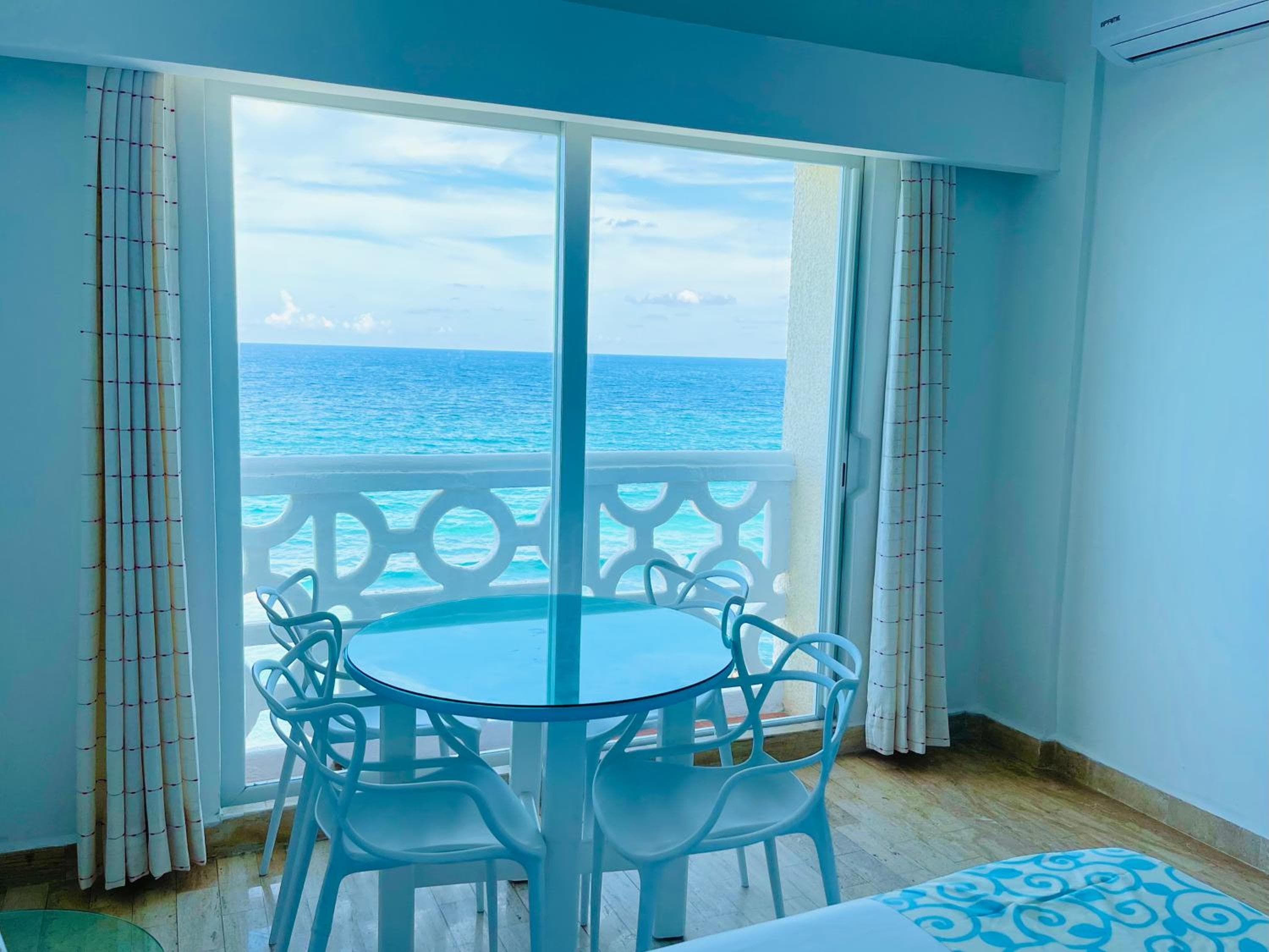 OVA Apartments Cancun