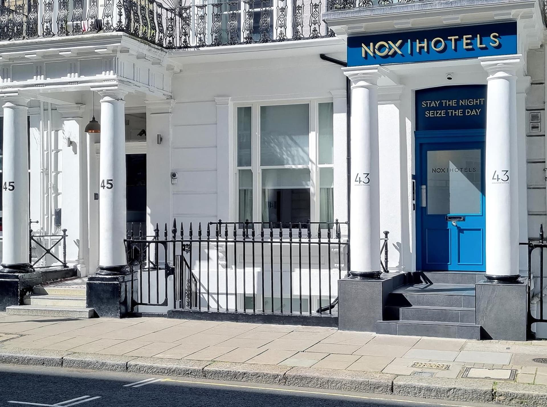 NOX Kensington Gardens
