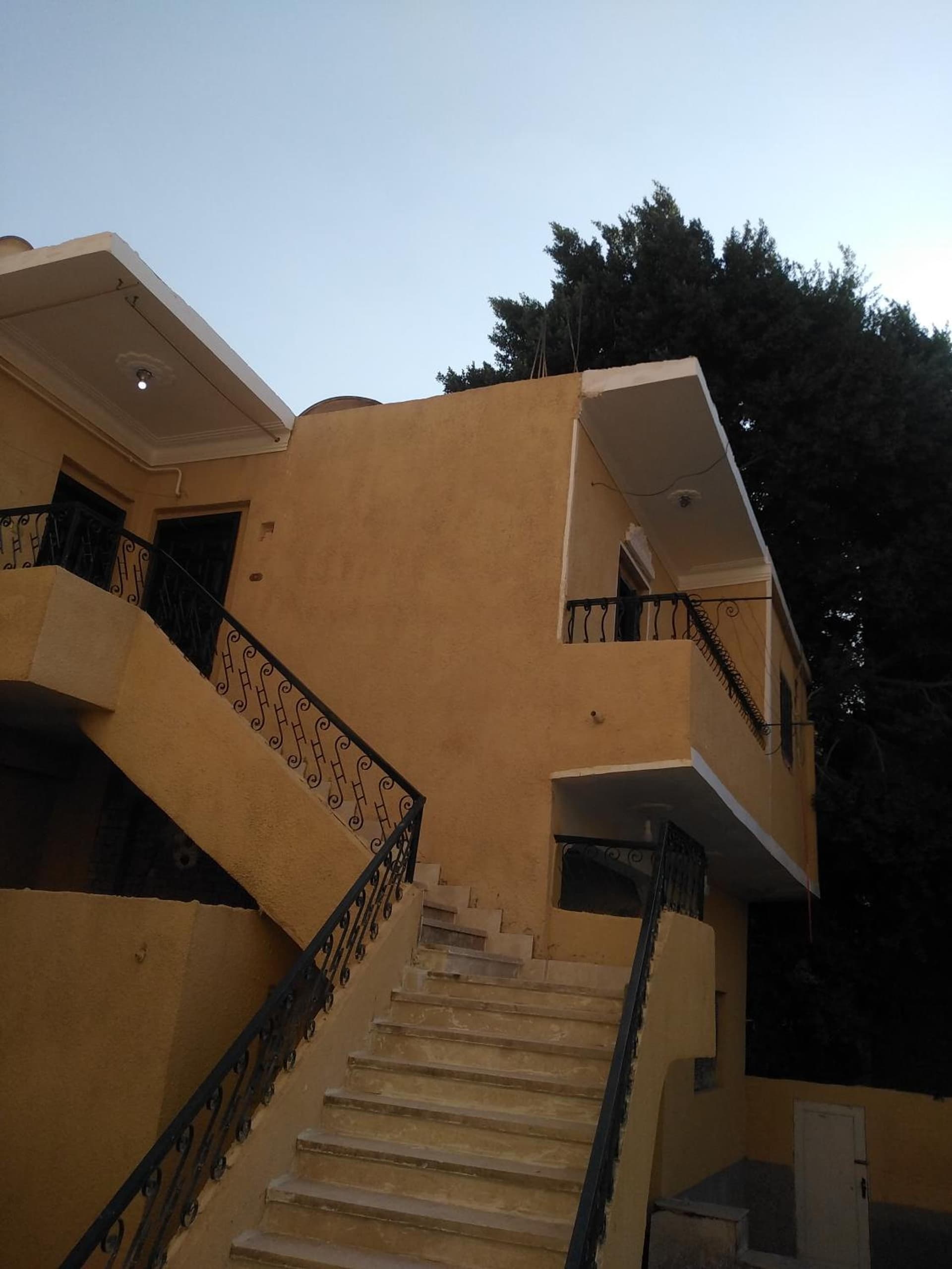 Nana Pyramids Guest House