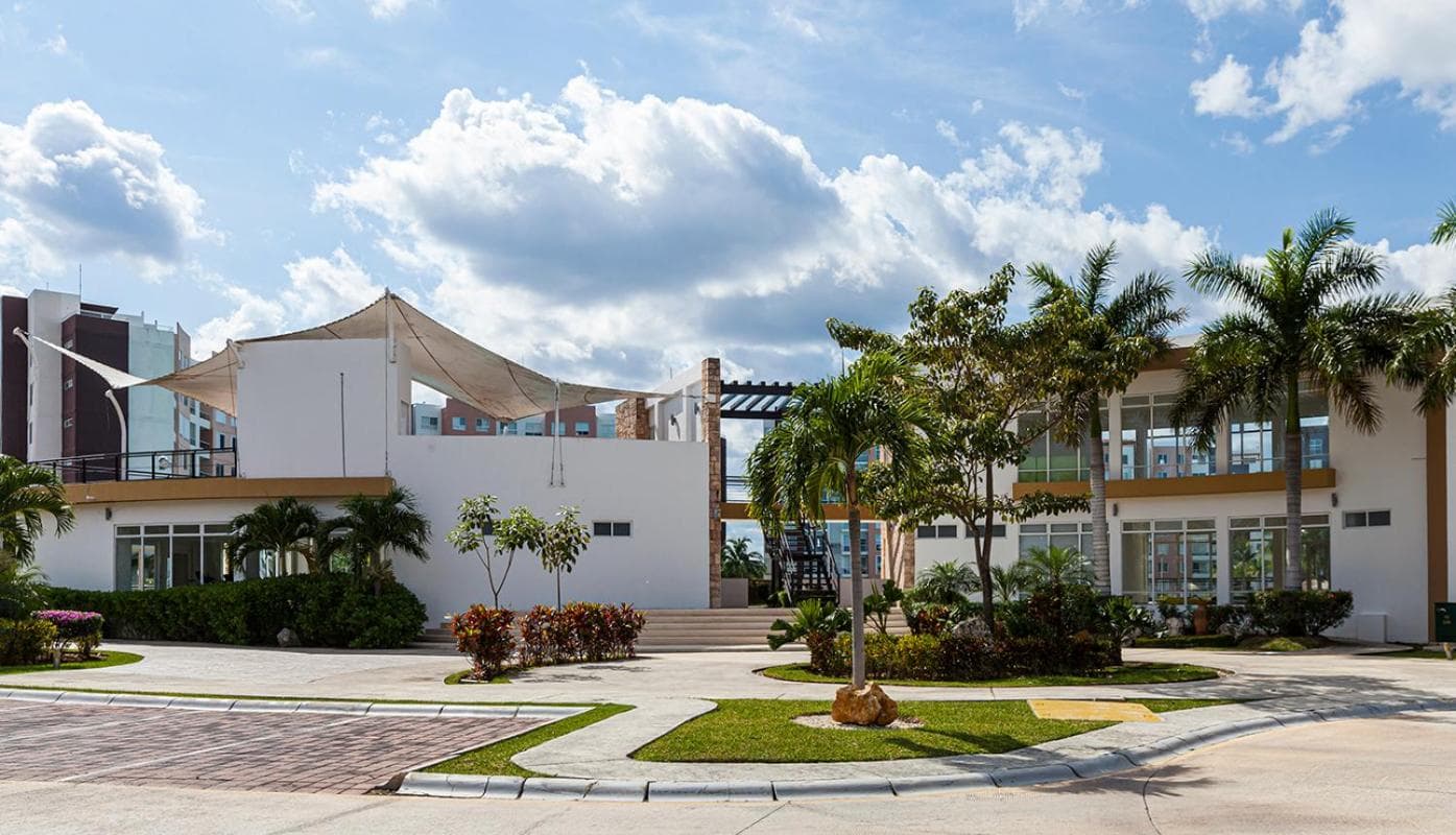 Beautiful condo in Cancun! Dreams Lagoon