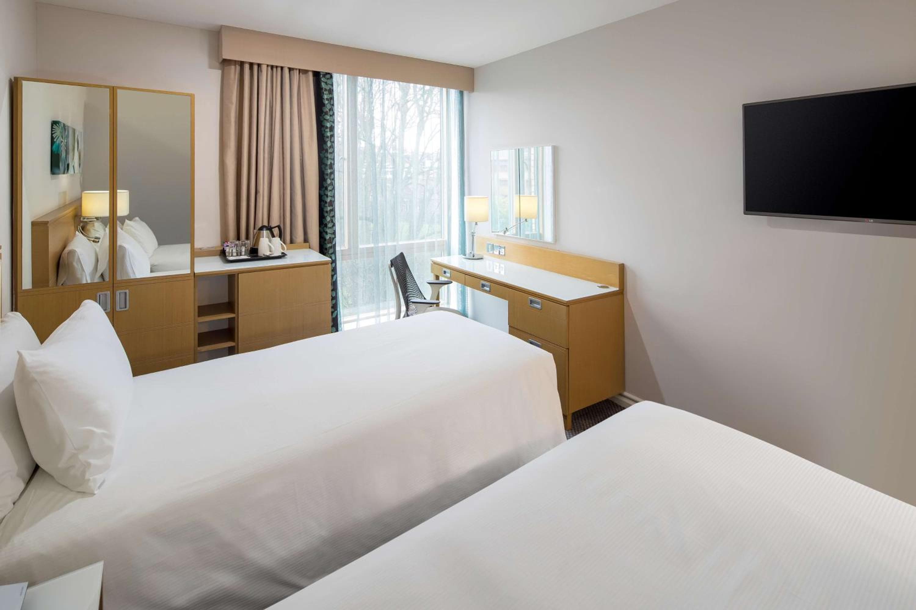 Hilton Garden Inn Bristol City Centre 3