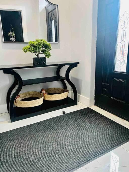 Union Street Chateau, Close to NYC, Downtown JC & MetLife Stadium!