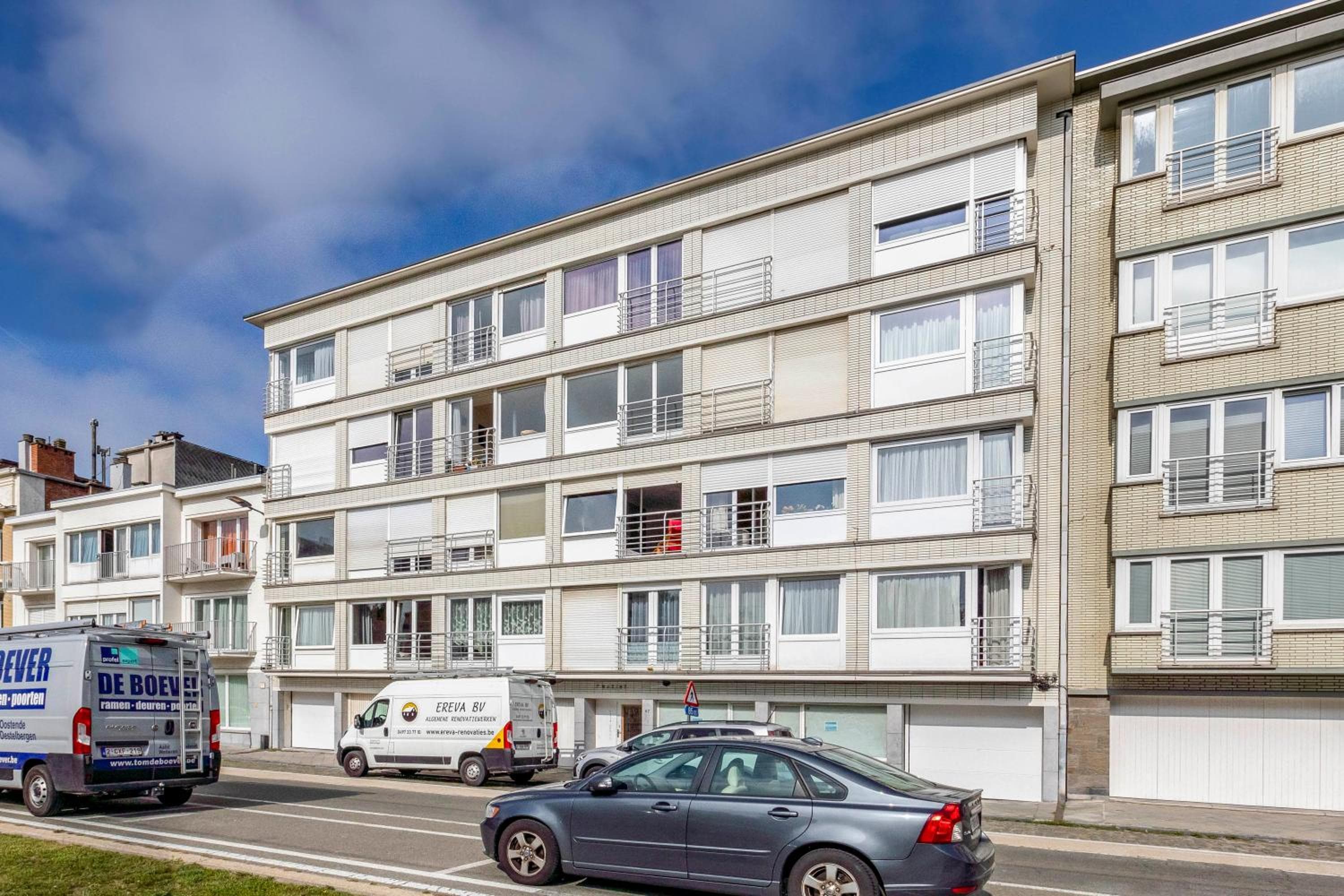 EVA-Modern 2 bedroom apartment seaside Oostende