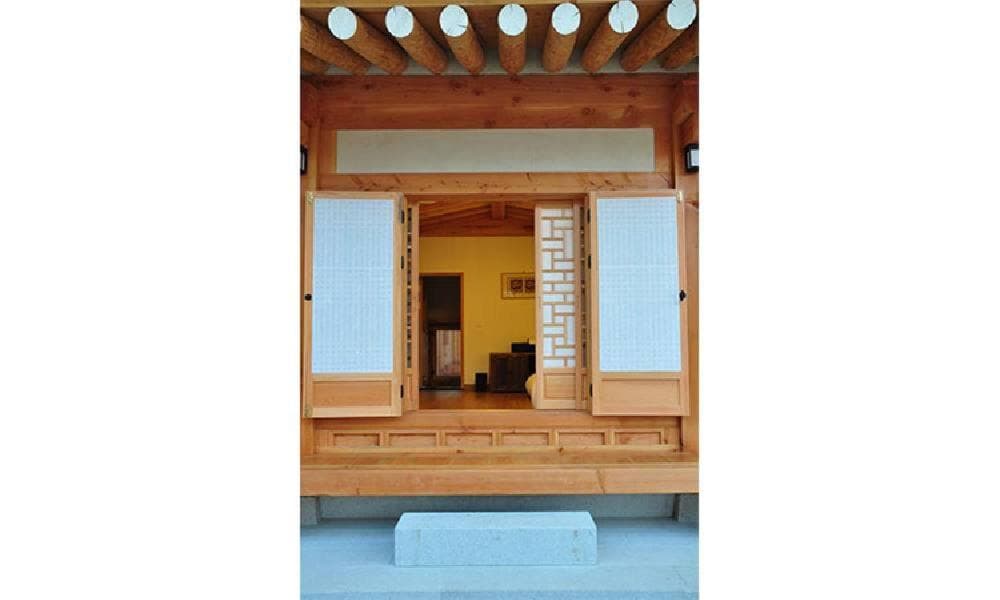 Hwangnamguan Hanok Village