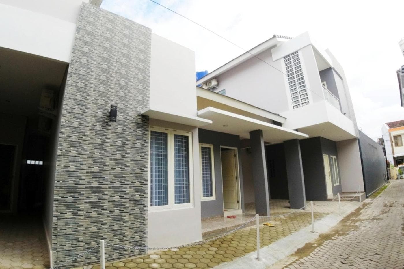 Omah Bondi Family Homestay by FH Stay