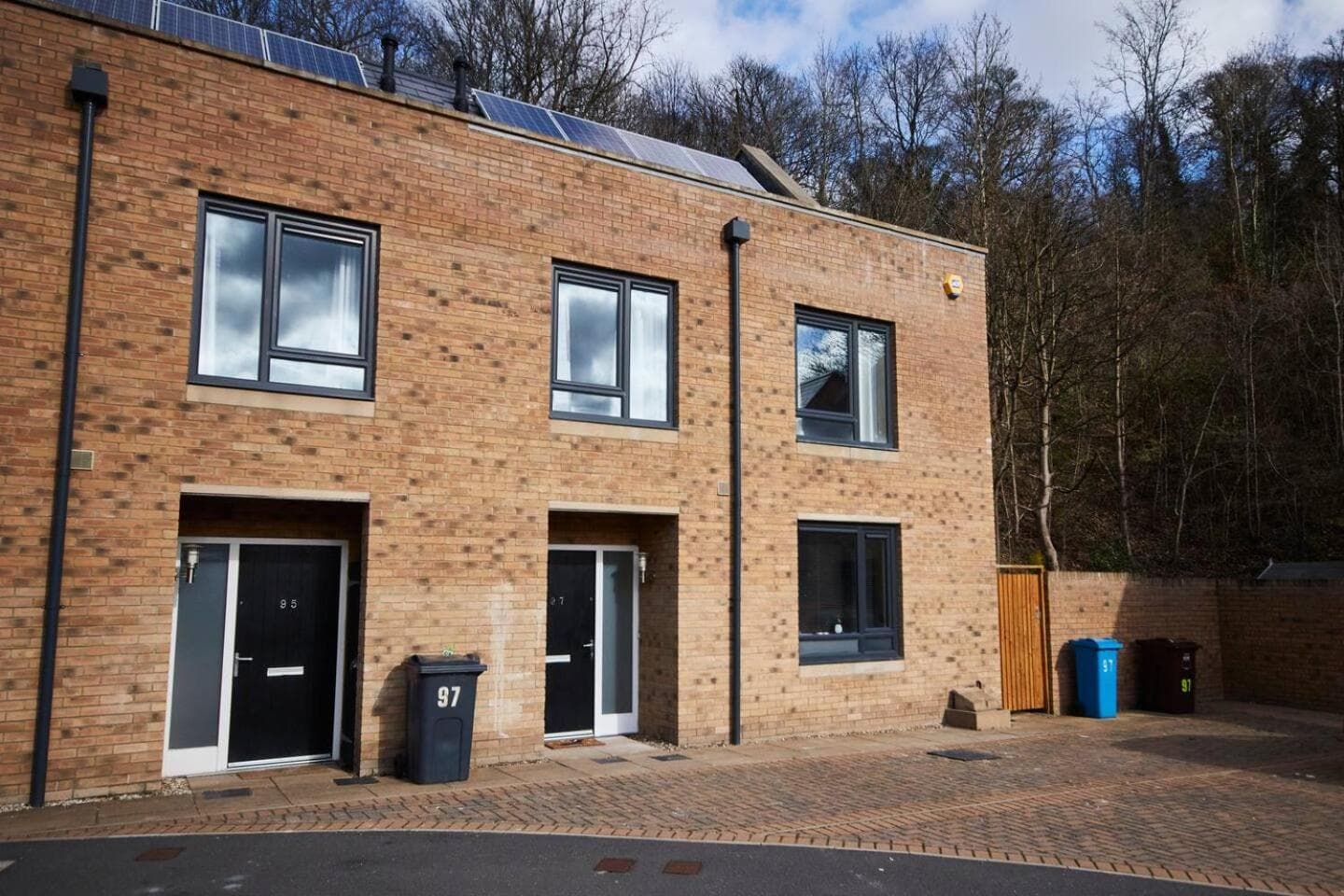 Stylish City Centre house - Parking & Garden
