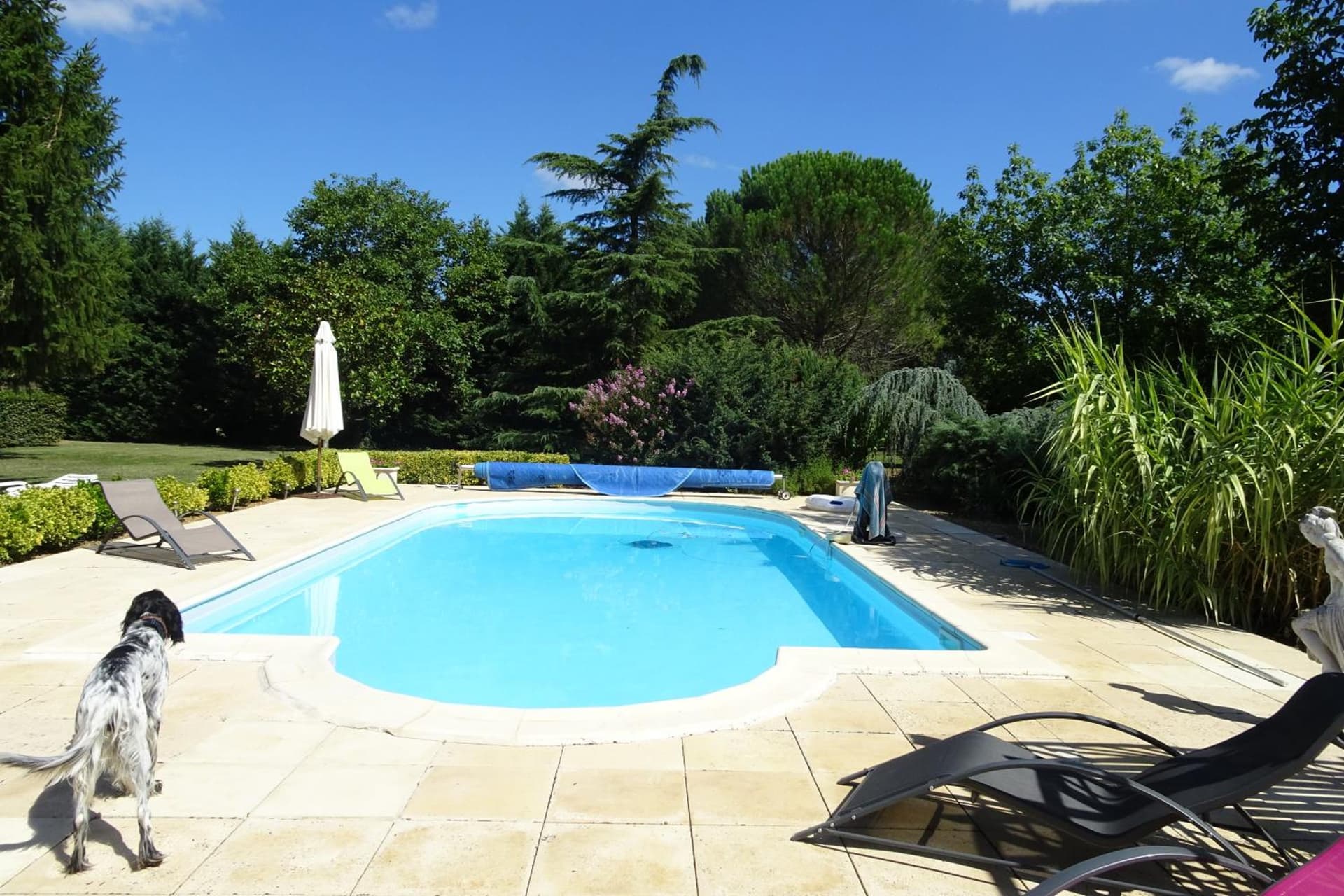 Suite privée dans spacieuse maison du Périgord, avec piscine