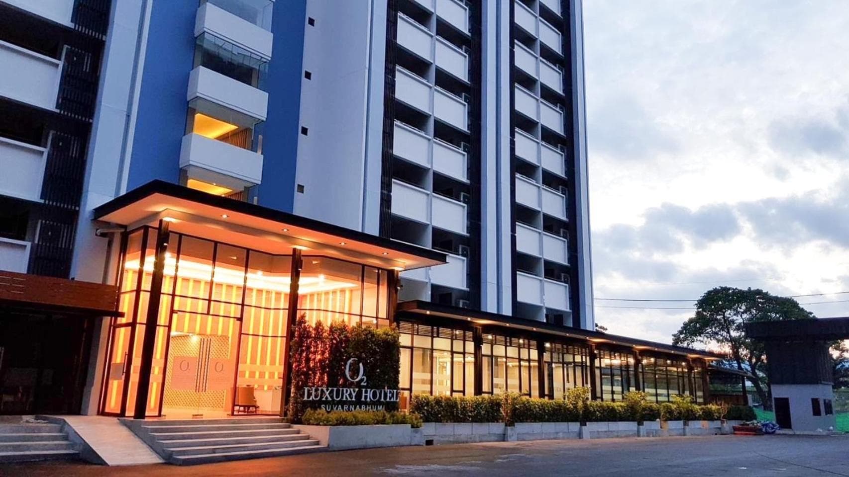 O2 Grand Suvarnabhumi Airport - Free Scheduled Shuttle from Hotel to Suvarnabhumi Airport