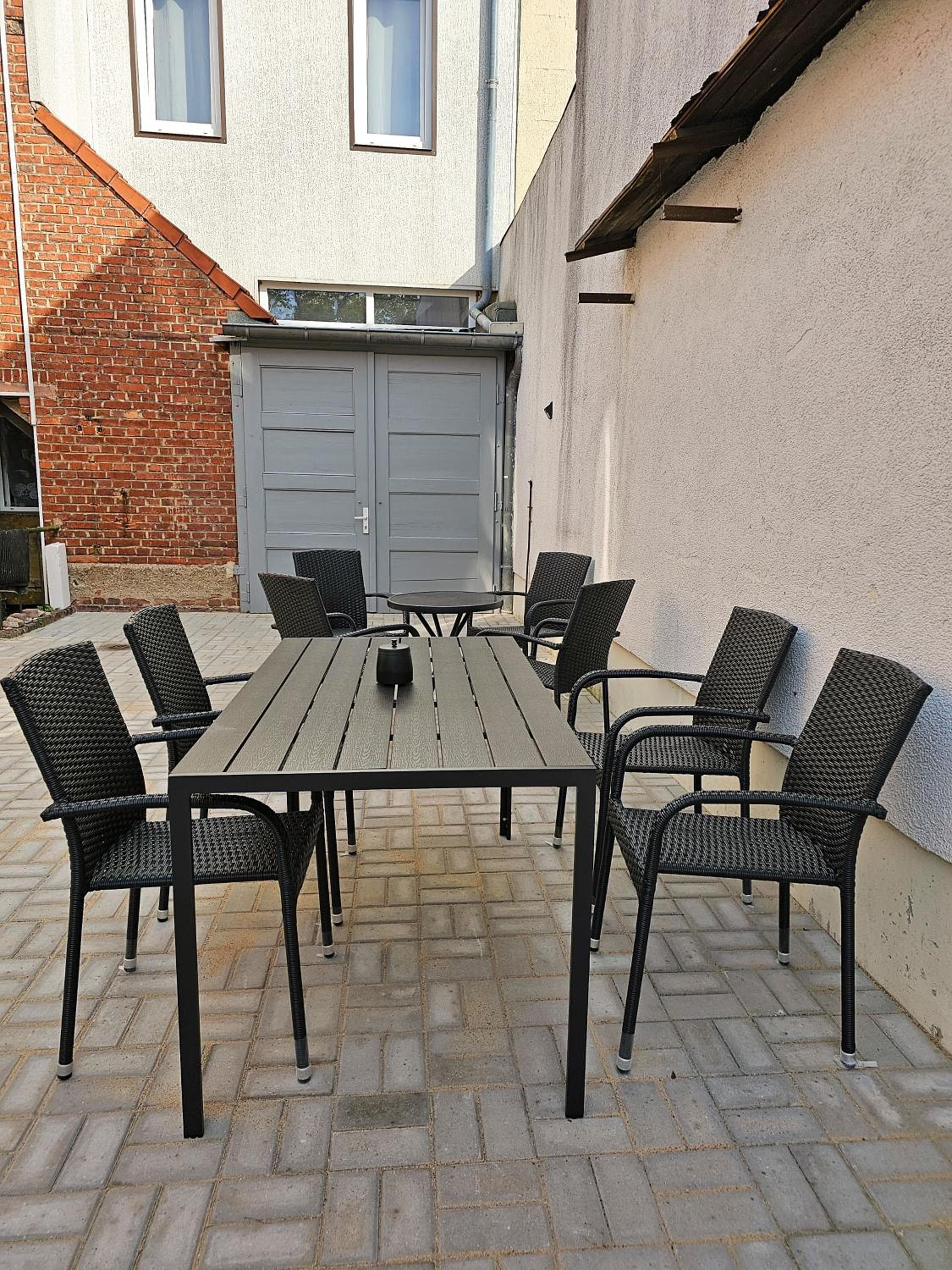 Schöne große Ferienwohnung 79m2 und 2 Bäder, Zentrumnah, 2OG