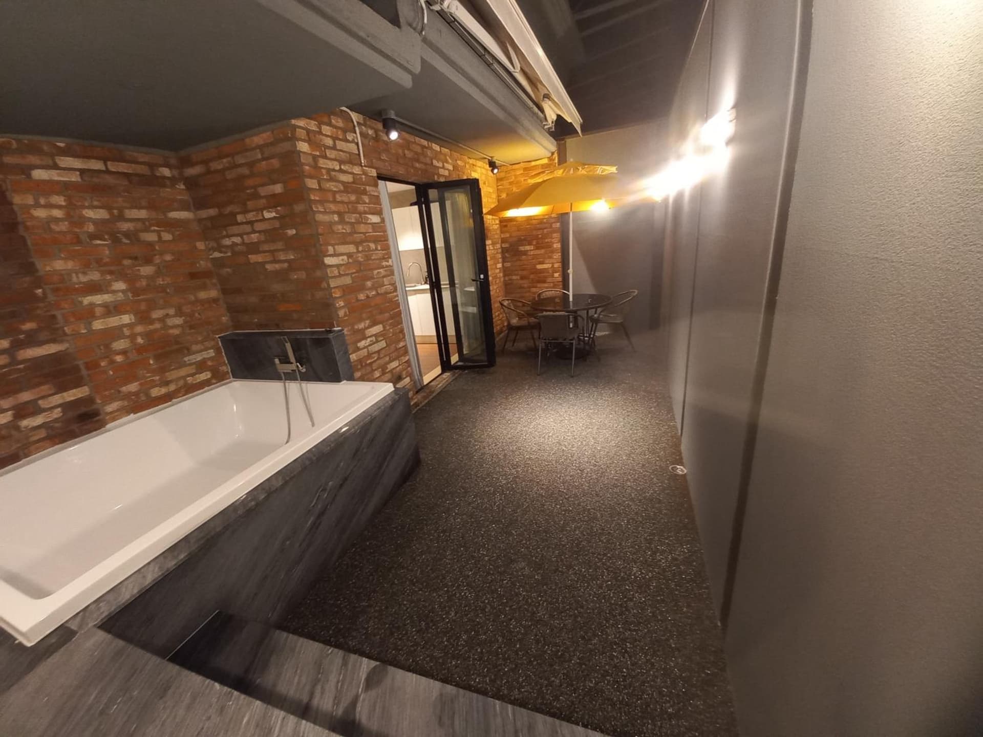 Adena Hotel