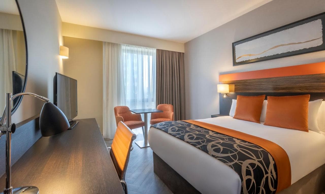 Clayton Hotel Cardiff 5