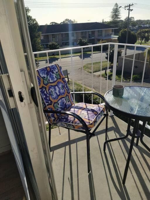 Modern Unit Near CBD & Beach, Free Parking