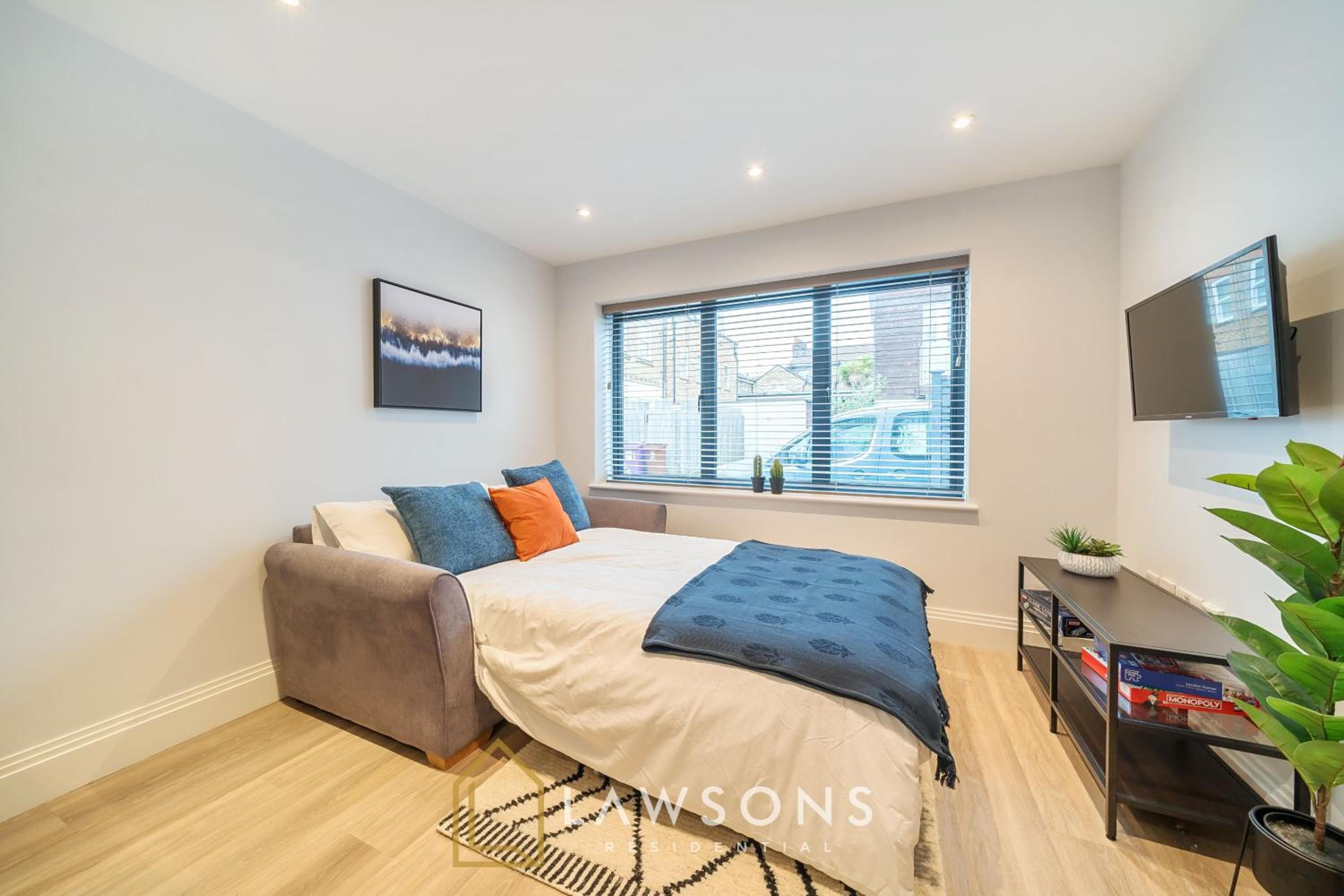 Electric Escape 1BR with EV point and free parking